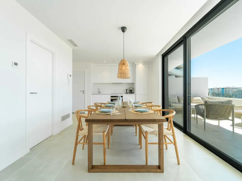 Apartment - Ground Floor Apartment в продаже в Fuengirola, Málaga. В доме 2 спален и 2 ванных комнат. Площадь дома 76 м²