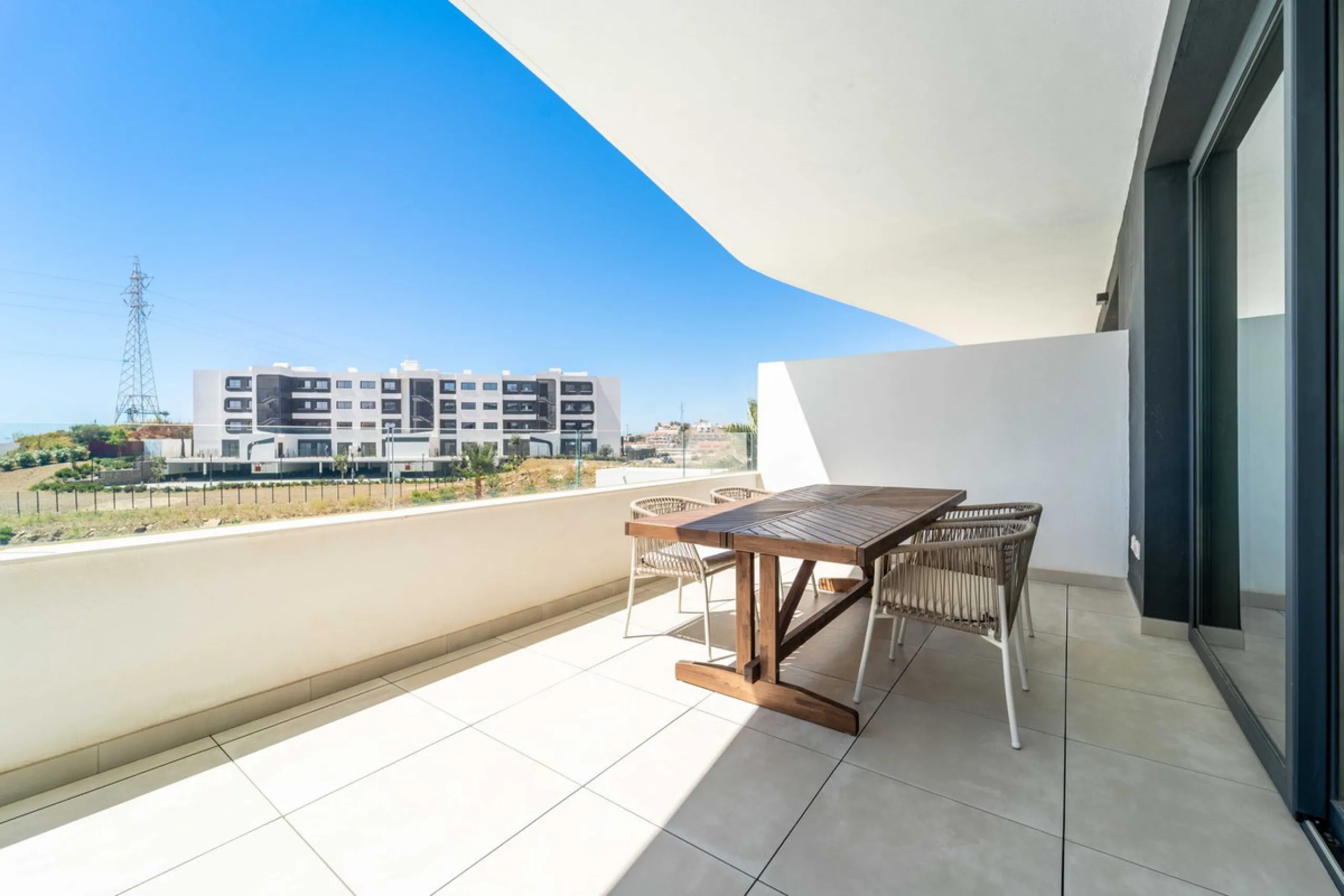 Apartment - Ground Floor Apartment в продаже в Fuengirola, Málaga. В доме 2 спален и 2 ванных комнат. Площадь дома 76 м²