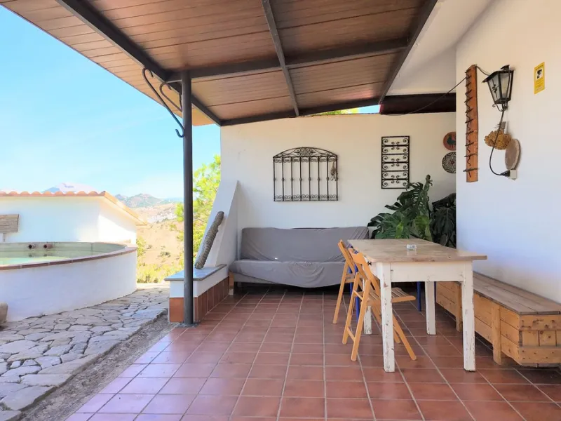A Hidden Gem Above El Chorro Lake - Ardales