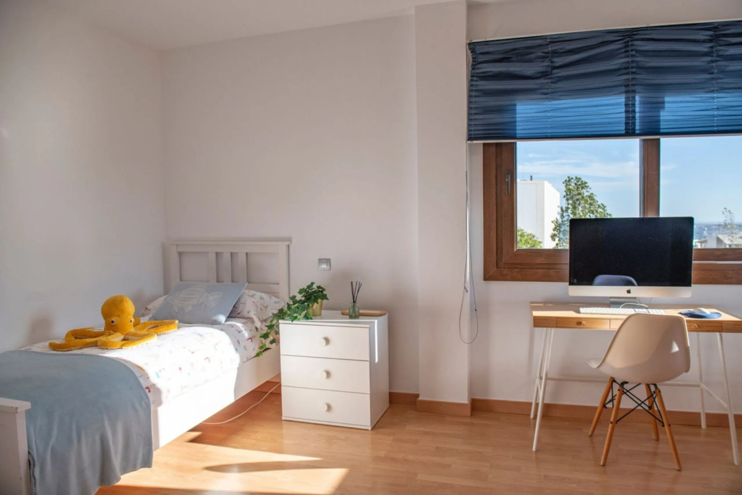 House - Detached Villa в продаже в Benalmadena, Málaga. В доме 4 спален и 4 ванных комнат. Площадь дома 294 м². Площадь участка 847 м²