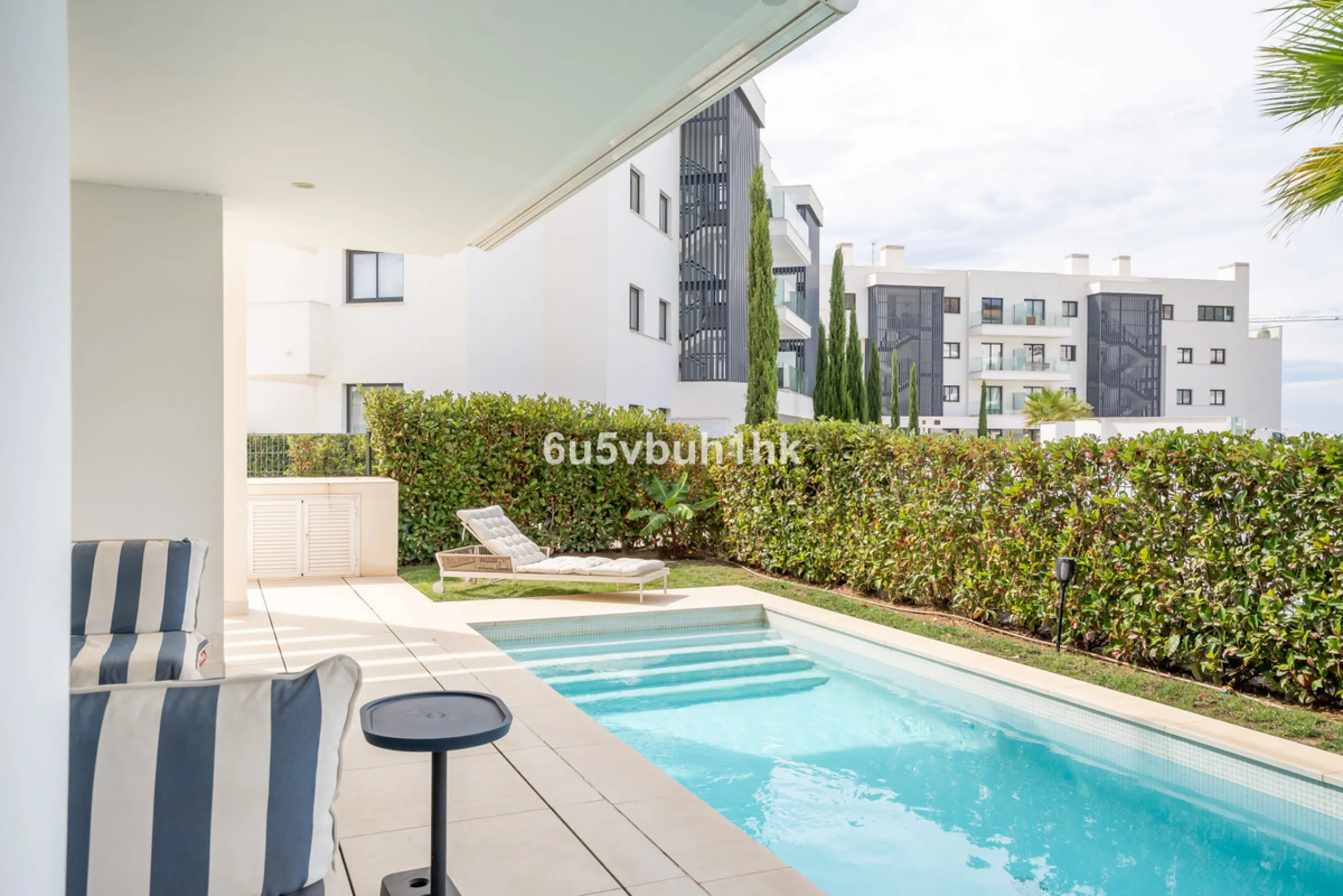 Apartment - Ground Floor Apartment в продаже в Fuengirola, Málaga. В доме 3 спален и 2 ванных комнат. Площадь дома 159 м². Площадь участка 387 м²