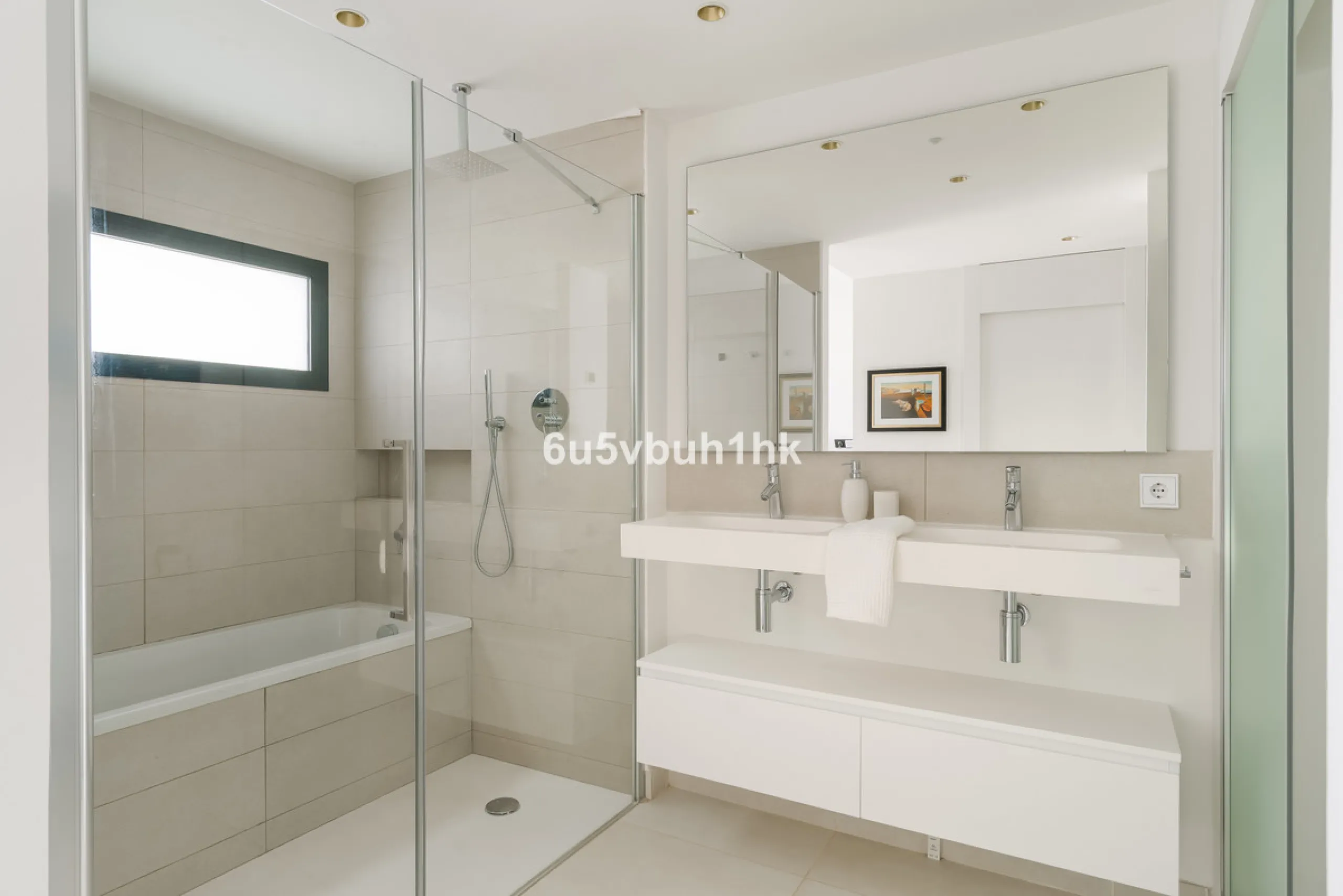 Apartment - Ground Floor Apartment в продаже в Fuengirola, Málaga. В доме 3 спален и 2 ванных комнат. Площадь дома 159 м². Площадь участка 387 м²