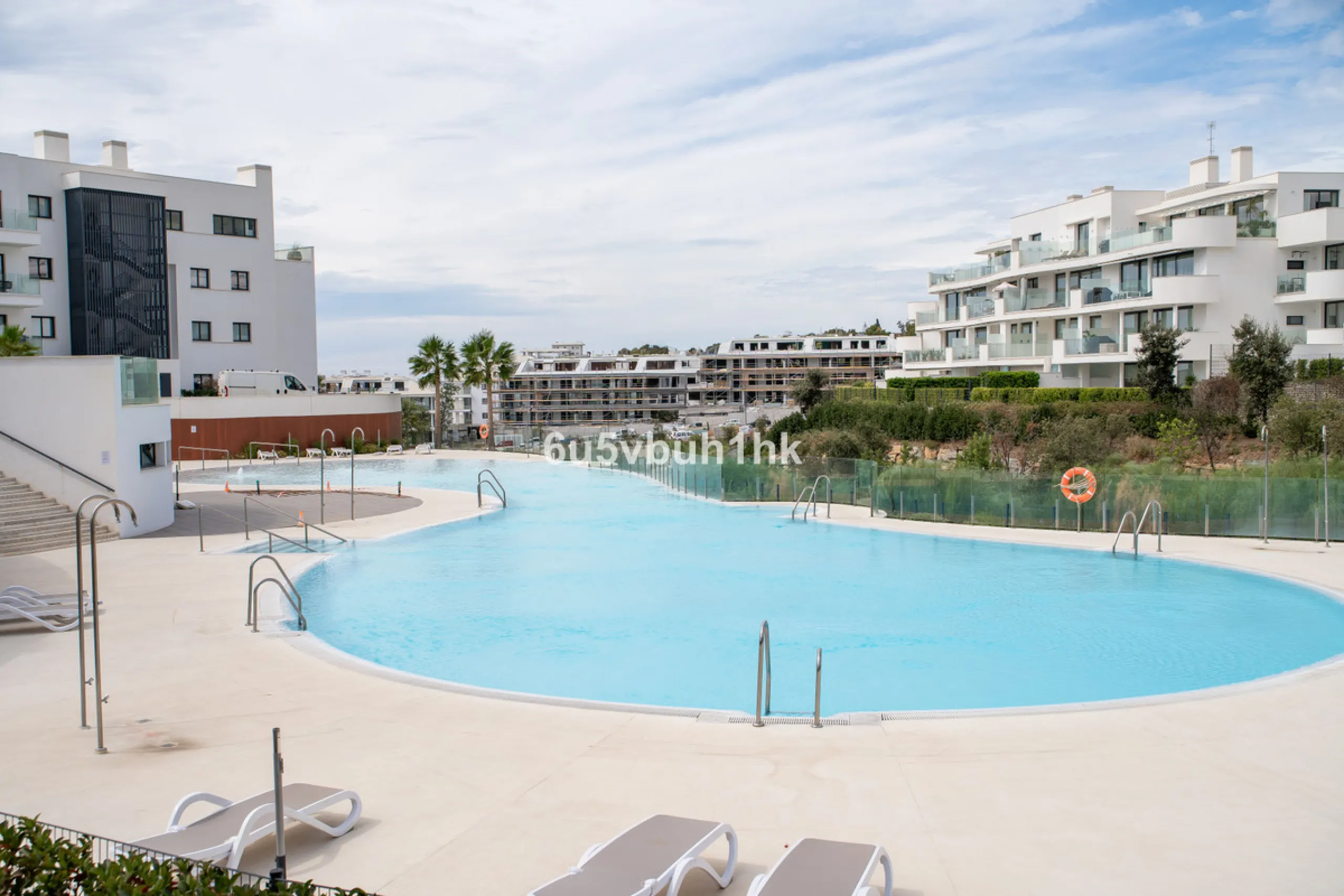 Apartment - Ground Floor Apartment в продаже в Fuengirola, Málaga. В доме 3 спален и 2 ванных комнат. Площадь дома 159 м². Площадь участка 387 м²