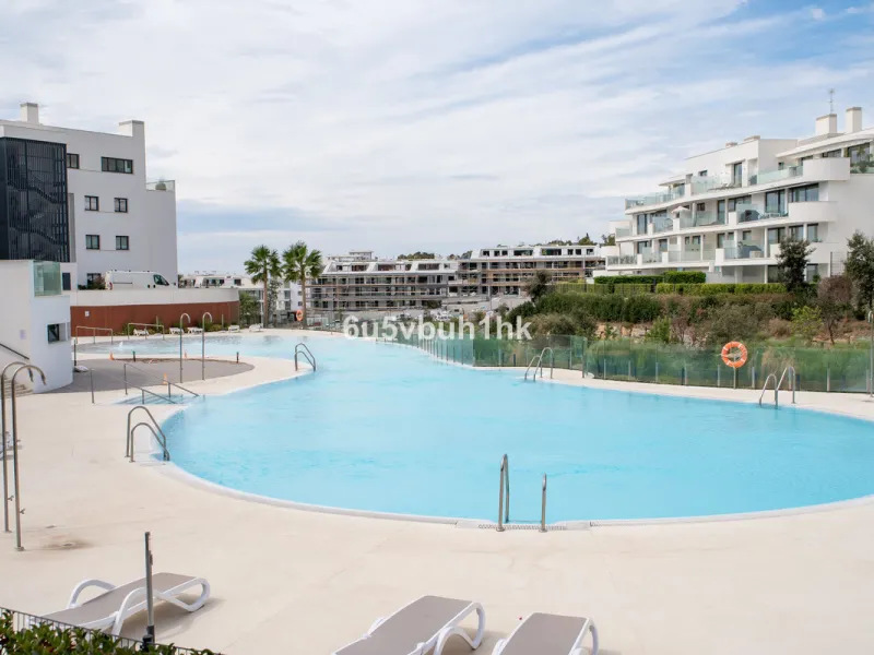 Apartment - Ground Floor Apartment в продаже в Fuengirola, Málaga. В доме 3 спален и 2 ванных комнат. Площадь дома 159 м². Площадь участка 387 м²