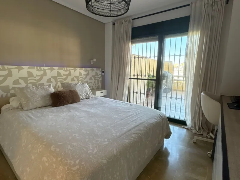 Spacious Ground-Floor Apartment in La Concha-Resina Golf, Estepona – Huge Terrace, Renovated Interiors, and Resort Amenities!