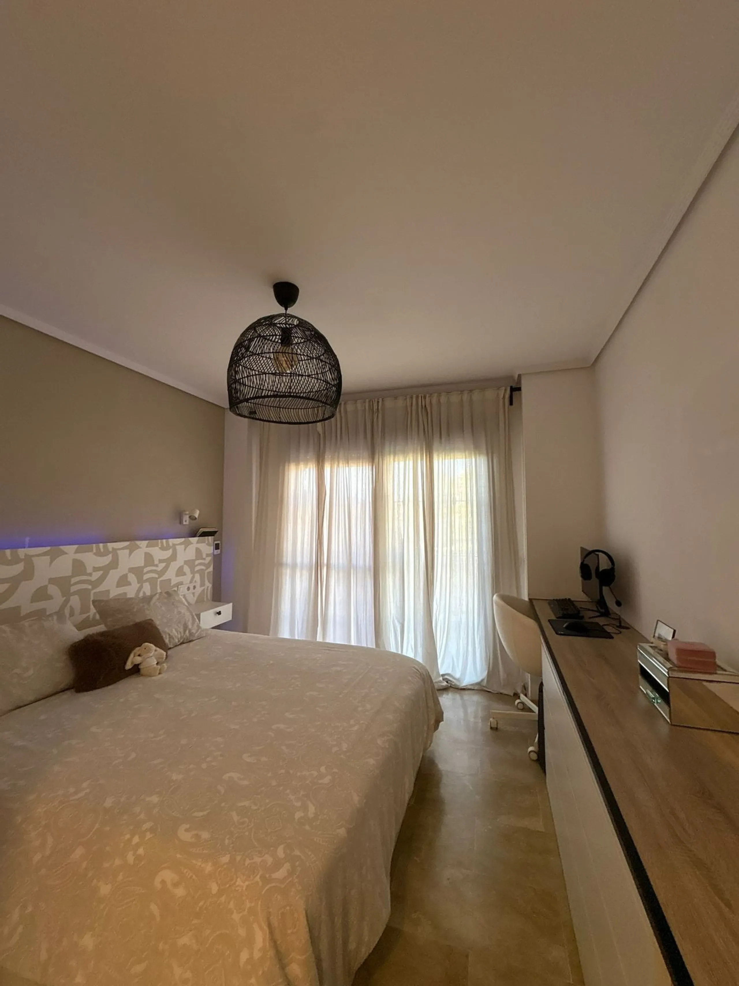Spacious Ground-Floor Apartment in La Concha-Resina Golf, Estepona – Huge Terrace, Renovated Interiors, and Resort Amenities!