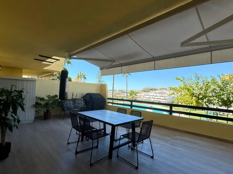 Spacious Ground-Floor Apartment in La Concha-Resina Golf, Estepona – Huge Terrace, Renovated Interiors, and Resort Amenities!