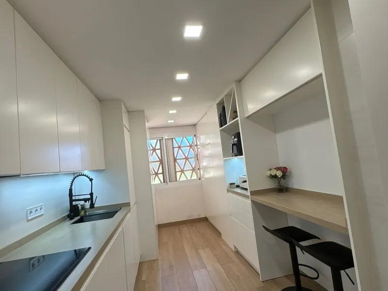 Spacious Ground-Floor Apartment in La Concha-Resina Golf, Estepona – Huge Terrace, Renovated Interiors, and Resort Amenities!
