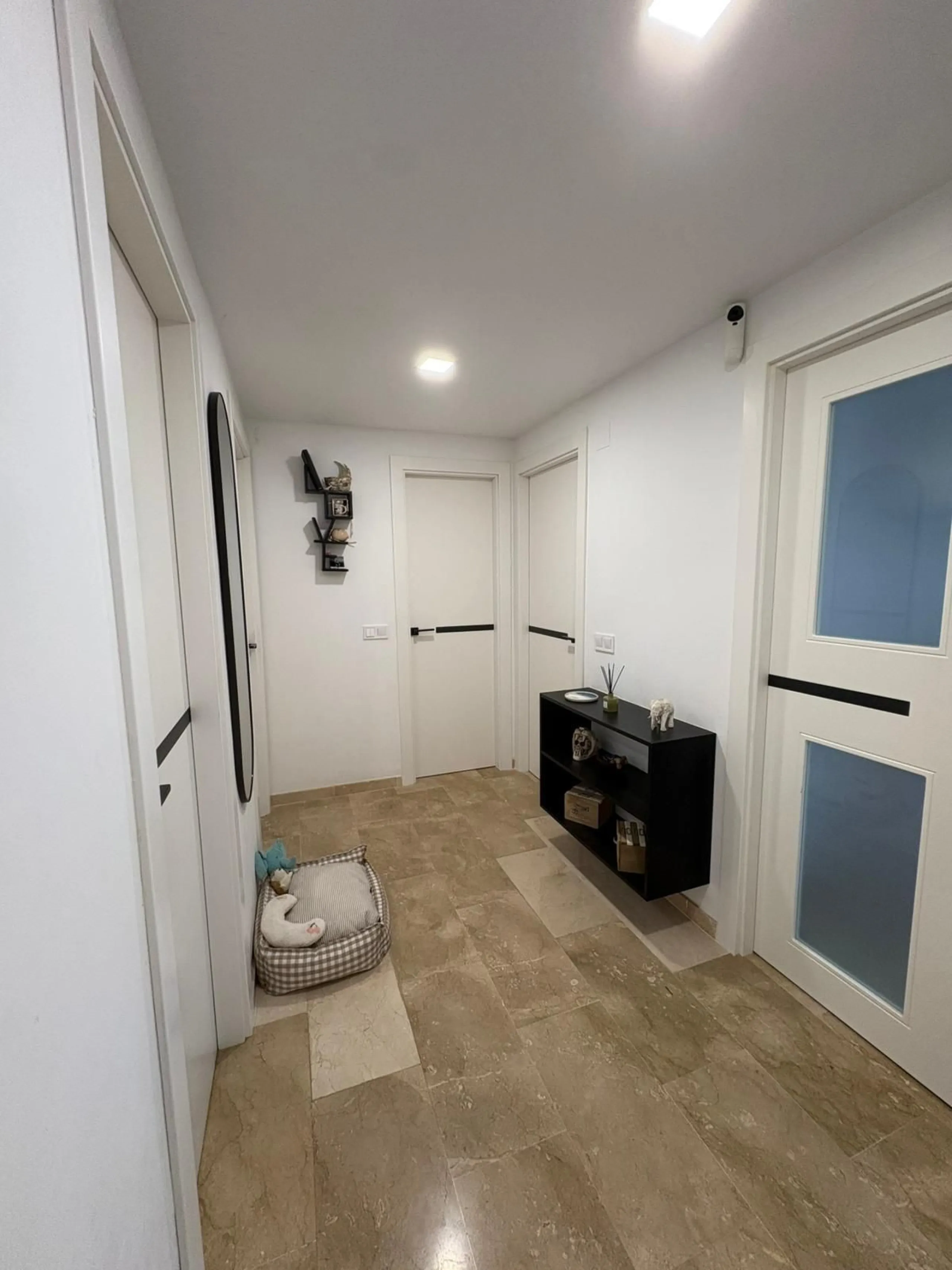 Spacious Ground-Floor Apartment in La Concha-Resina Golf, Estepona – Huge Terrace, Renovated Interiors, and Resort Amenities!