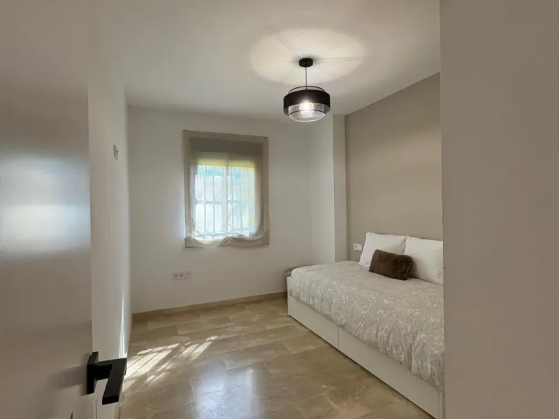 Spacious Ground-Floor Apartment in La Concha-Resina Golf, Estepona – Huge Terrace, Renovated Interiors, and Resort Amenities!