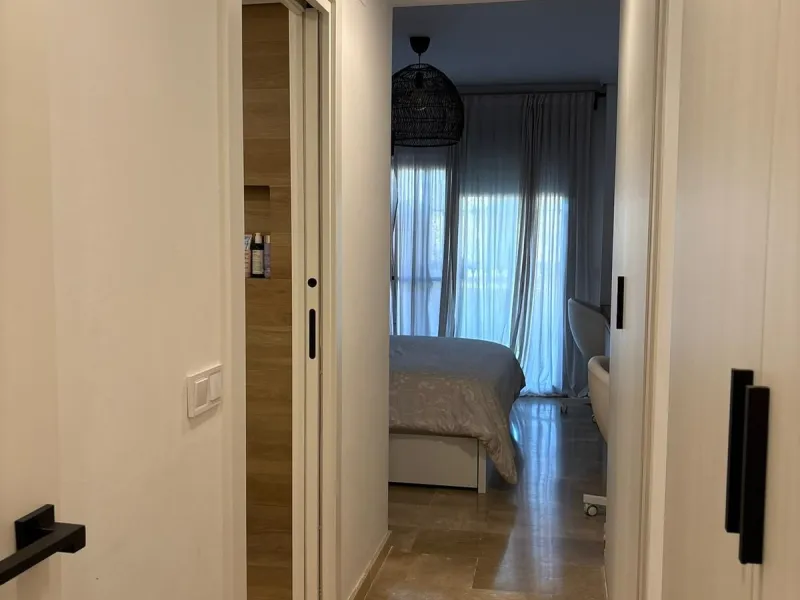 Spacious Ground-Floor Apartment in La Concha-Resina Golf, Estepona – Huge Terrace, Renovated Interiors, and Resort Amenities!