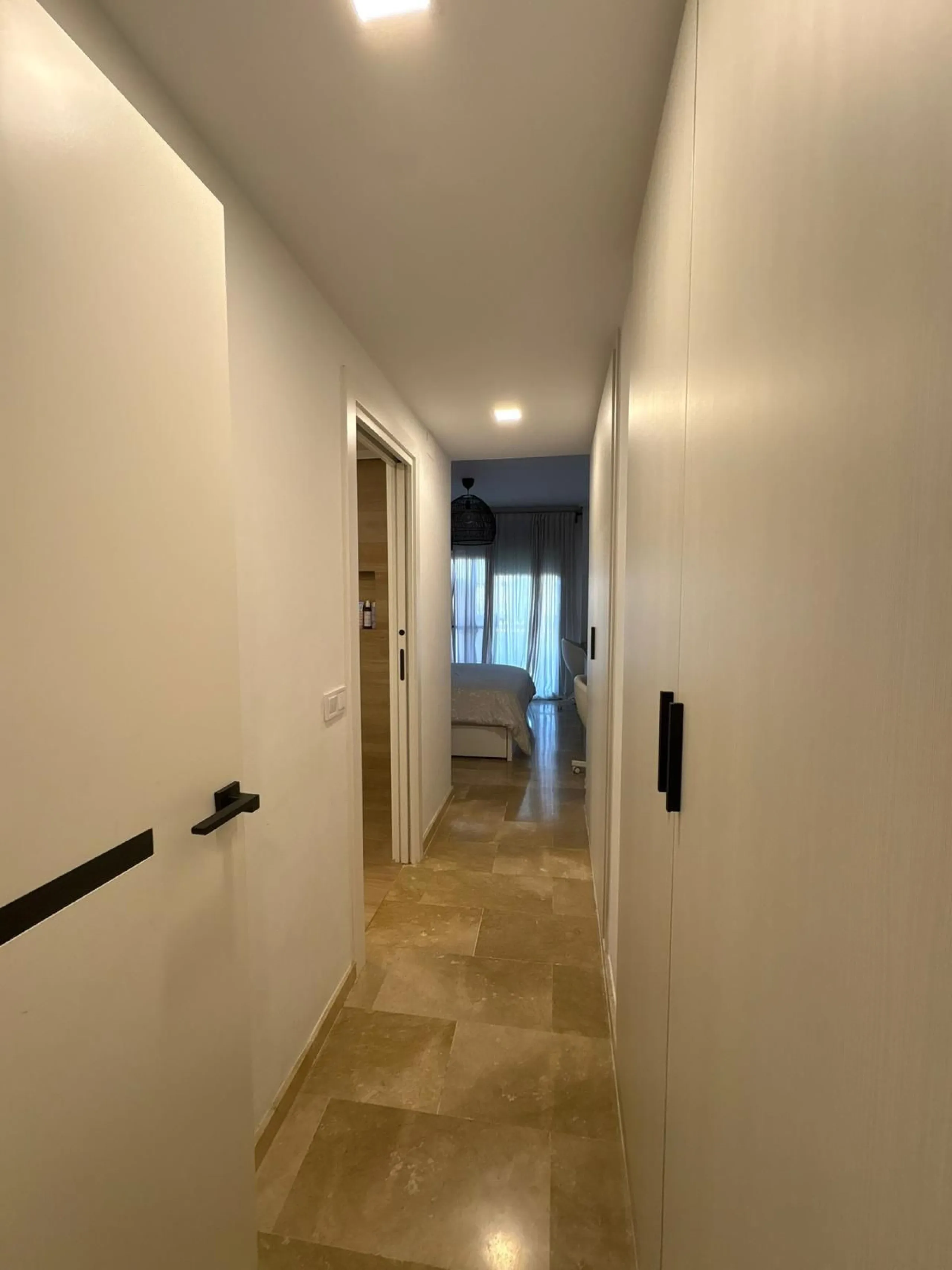 Spacious Ground-Floor Apartment in La Concha-Resina Golf, Estepona – Huge Terrace, Renovated Interiors, and Resort Amenities!