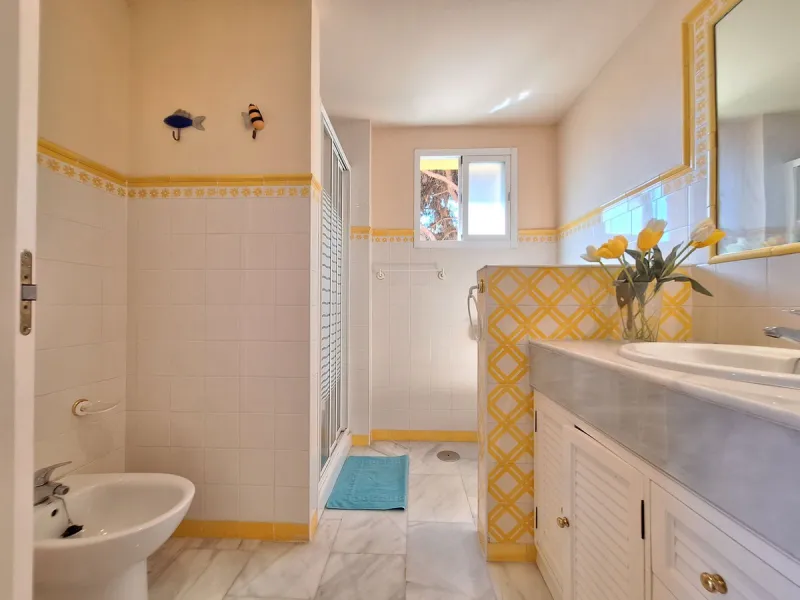 Apartment - Penthouse Duplex в продаже в Marbella, Málaga. В доме 2 спален и 2 ванных комнат. Площадь дома 107 м²