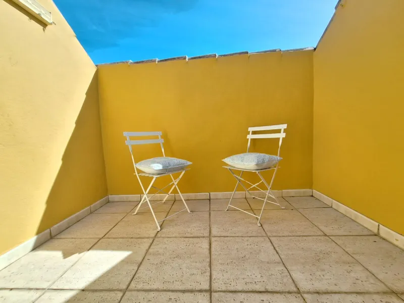 Apartment - Penthouse Duplex в продаже в Marbella, Málaga. В доме 2 спален и 2 ванных комнат. Площадь дома 107 м²