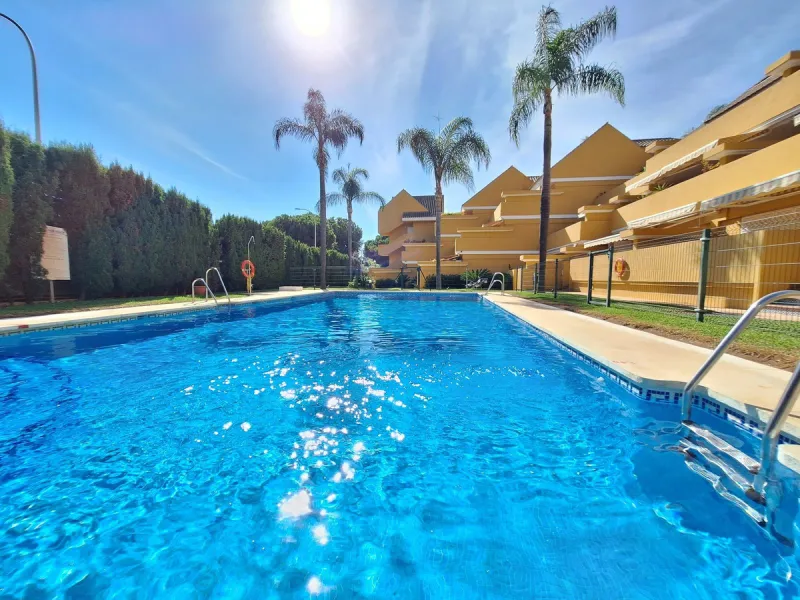 Apartment - Penthouse Duplex в продаже в Marbella, Málaga. В доме 2 спален и 2 ванных комнат. Площадь дома 107 м²