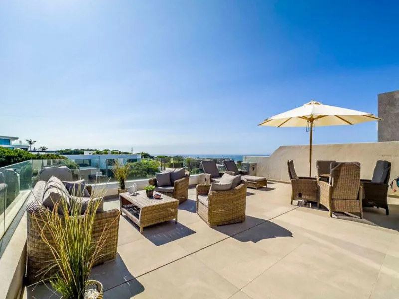Luxury Semi-detached Villa with Private Pool in the Cape, Cabopino, Marbella