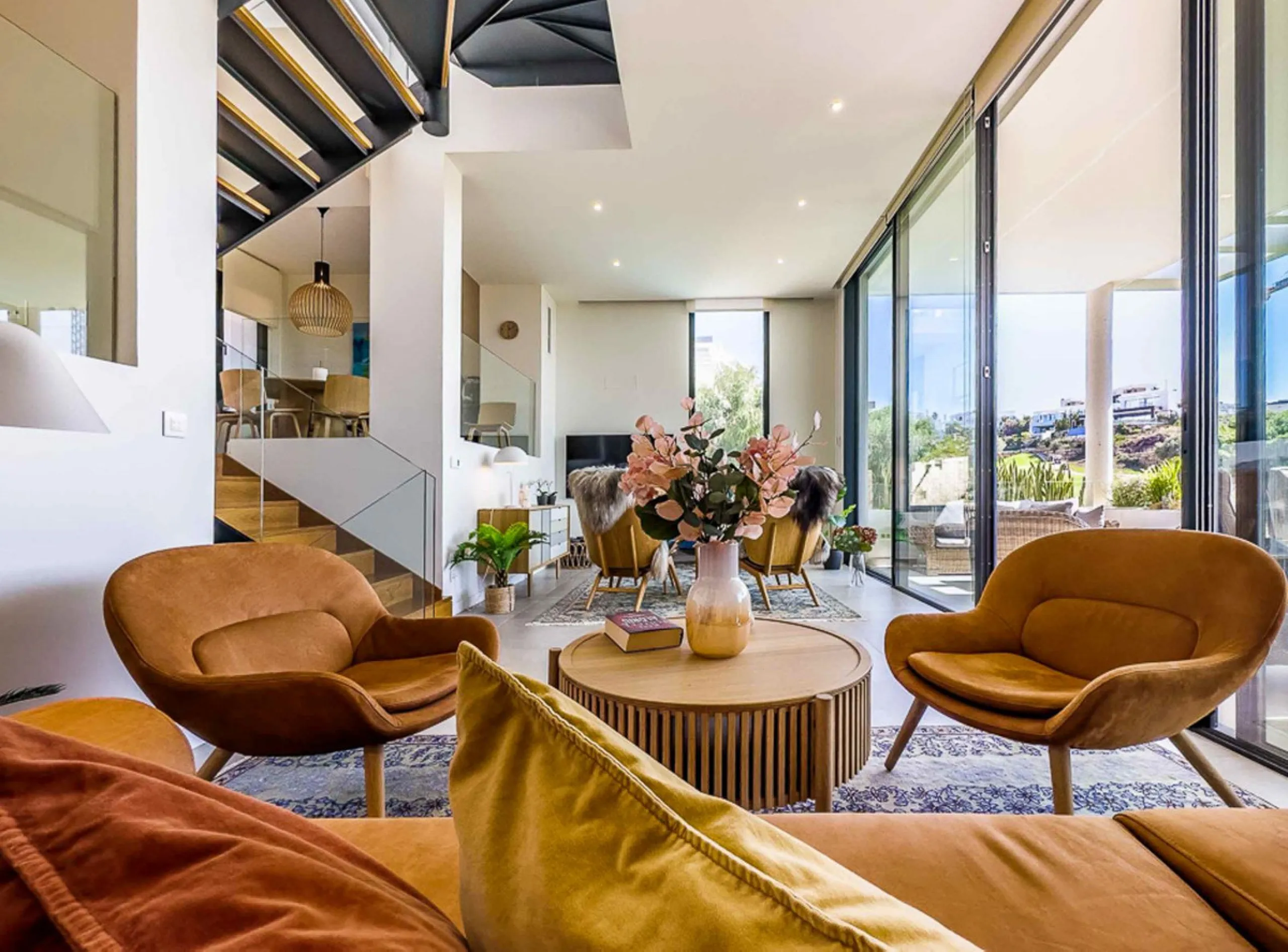 Luxury Semi-detached Villa with Private Pool in the Cape, Cabopino, Marbella