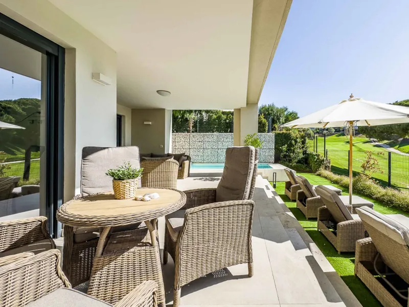 Luxury Semi-detached Villa with Private Pool in the Cape, Cabopino, Marbella