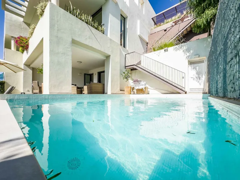 Luxury Semi-detached Villa with Private Pool in the Cape, Cabopino, Marbella