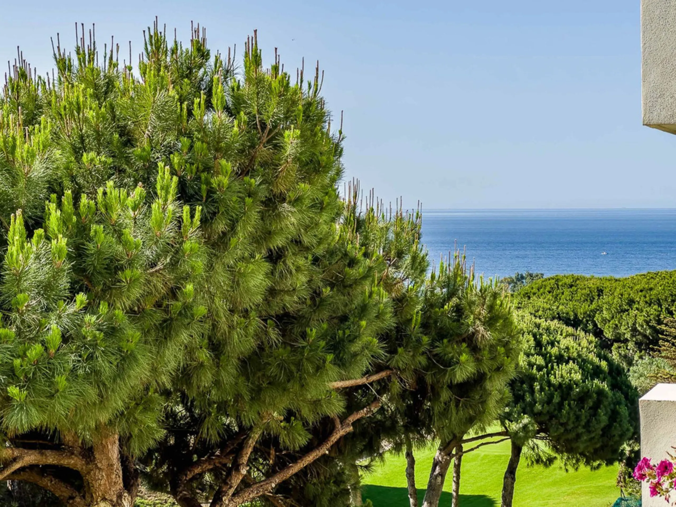 Luxury Semi-detached Villa with Private Pool in the Cape, Cabopino, Marbella