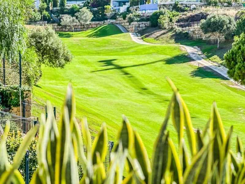 Luxury Semi-detached Villa with Private Pool in the Cape, Cabopino, Marbella