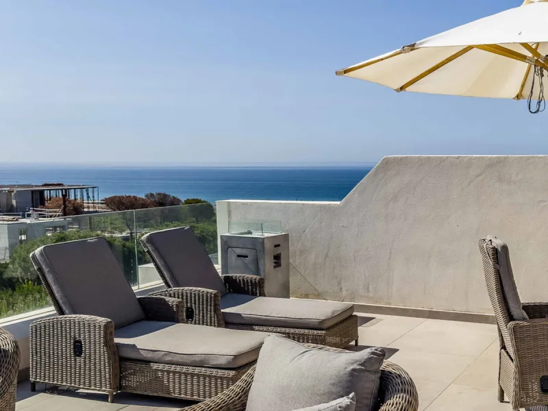 Luxury Semi-detached Villa with Private Pool in the Cape, Cabopino, Marbella