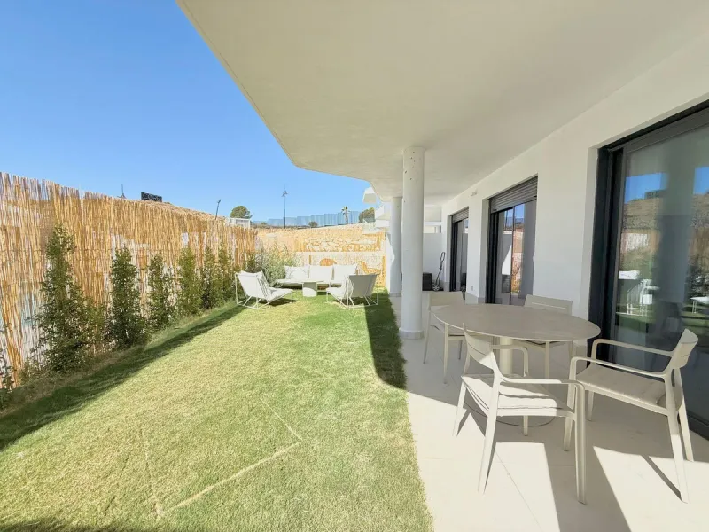 Exclusive Ground-Floor Apartment with Private Garden in Las Lomas del Higuerón – Fuengirola