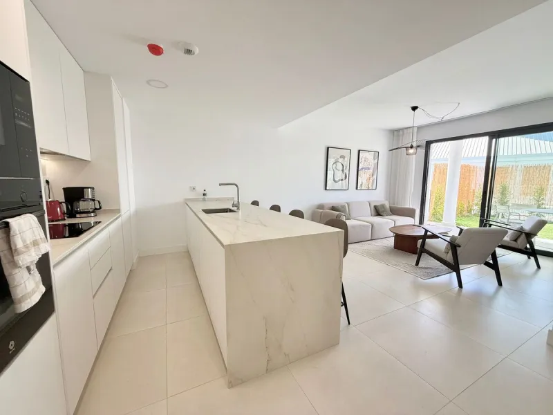 Exclusive Ground-Floor Apartment with Private Garden in Las Lomas del Higuerón – Fuengirola
