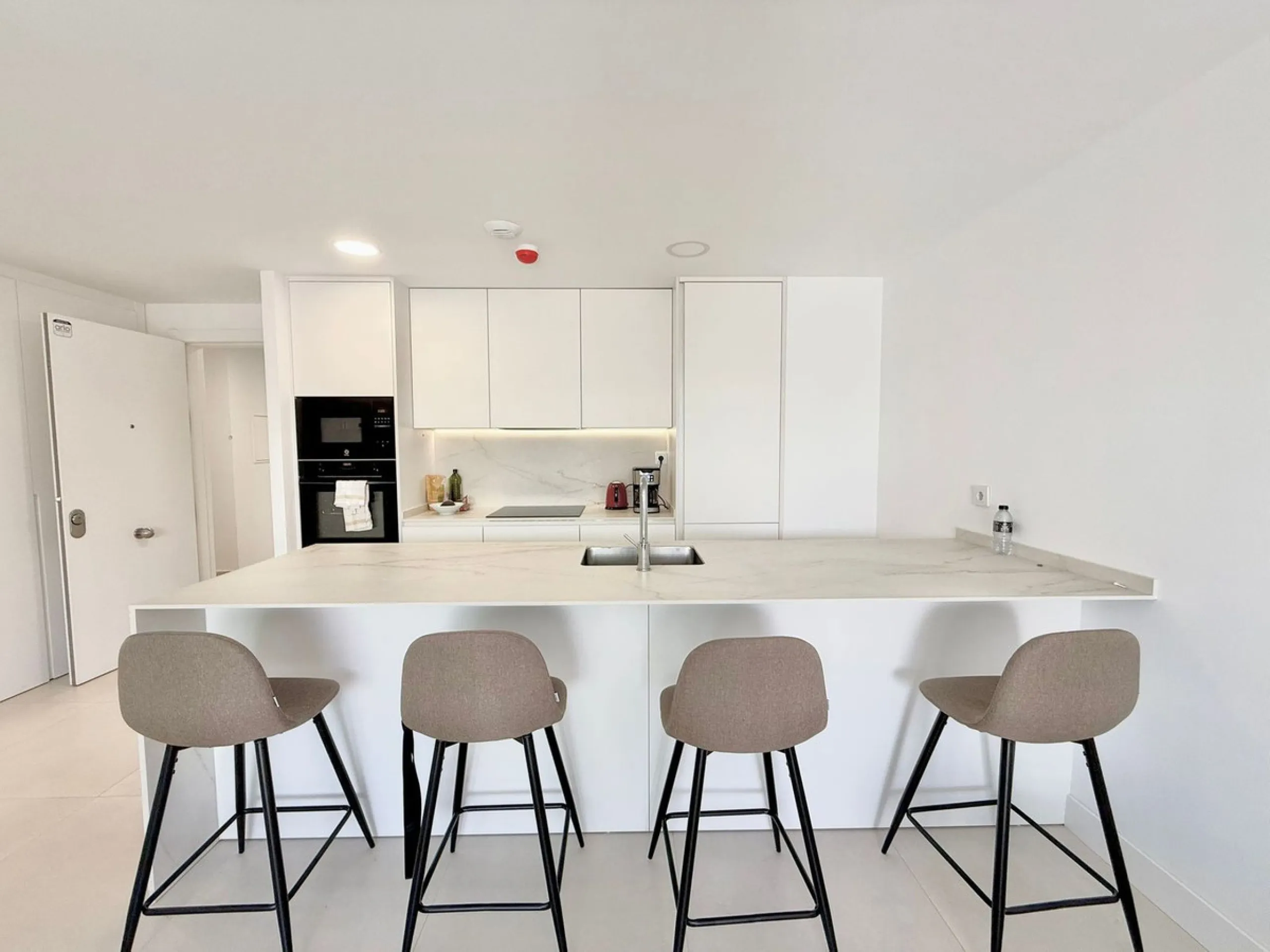 Exclusive Ground-Floor Apartment with Private Garden in Las Lomas del Higuerón – Fuengirola