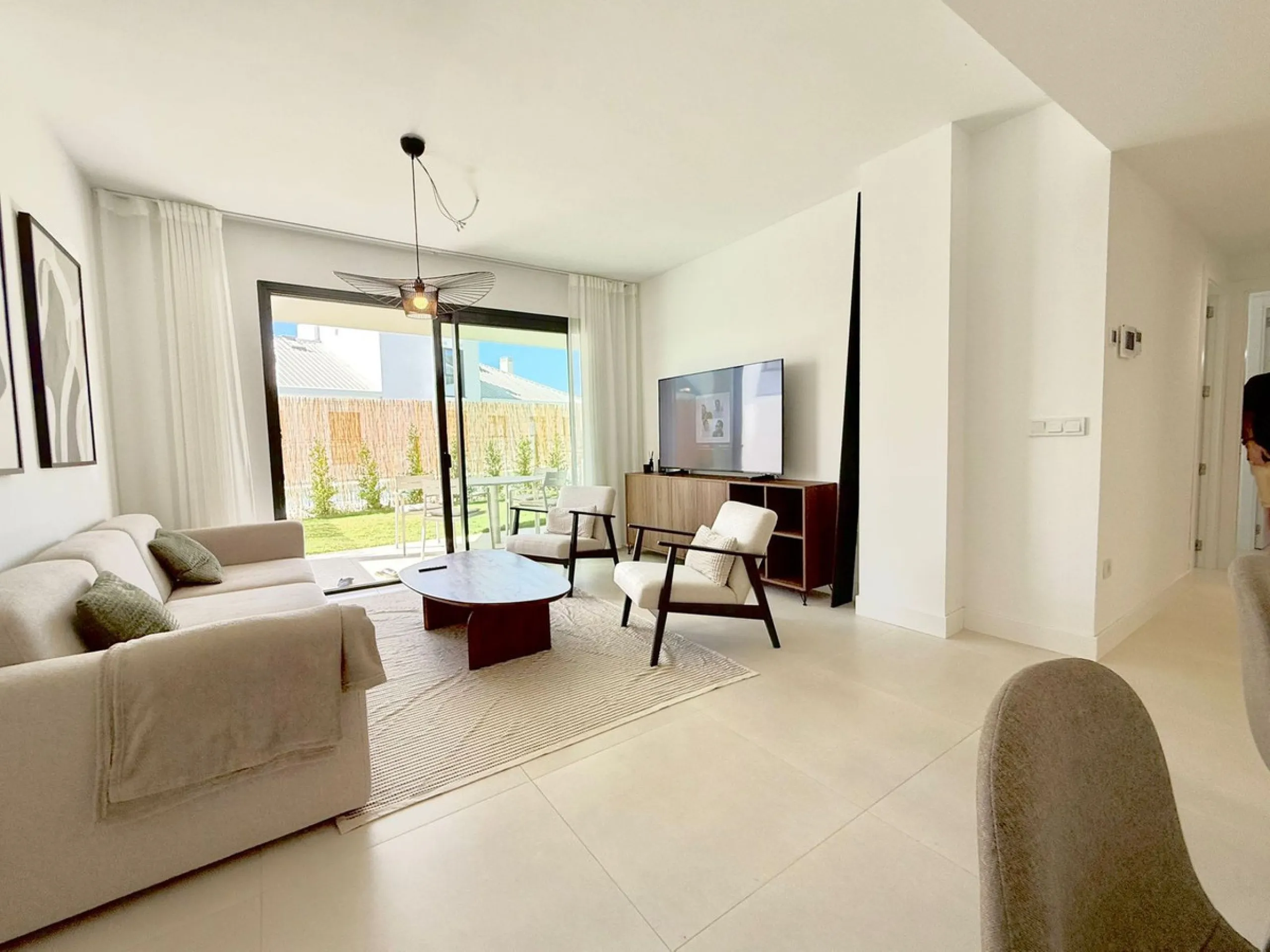 Exclusive Ground-Floor Apartment with Private Garden in Las Lomas del Higuerón – Fuengirola