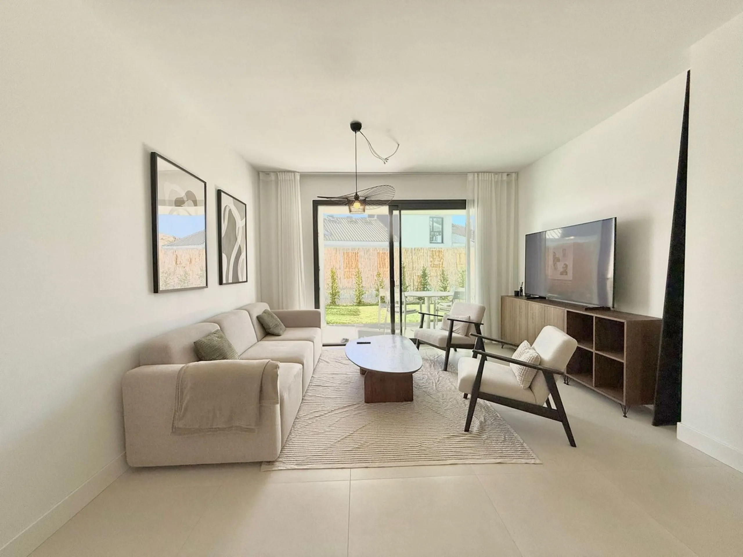 Exclusive Ground-Floor Apartment with Private Garden in Las Lomas del Higuerón – Fuengirola