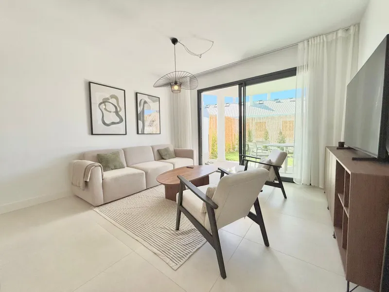 Exclusive Ground-Floor Apartment with Private Garden in Las Lomas del Higuerón – Fuengirola