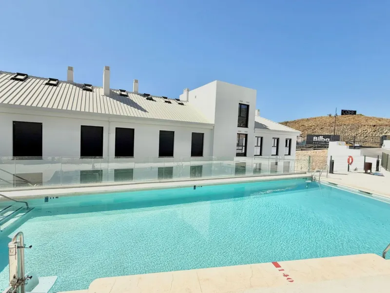 Exclusive Ground-Floor Apartment with Private Garden in Las Lomas del Higuerón – Fuengirola