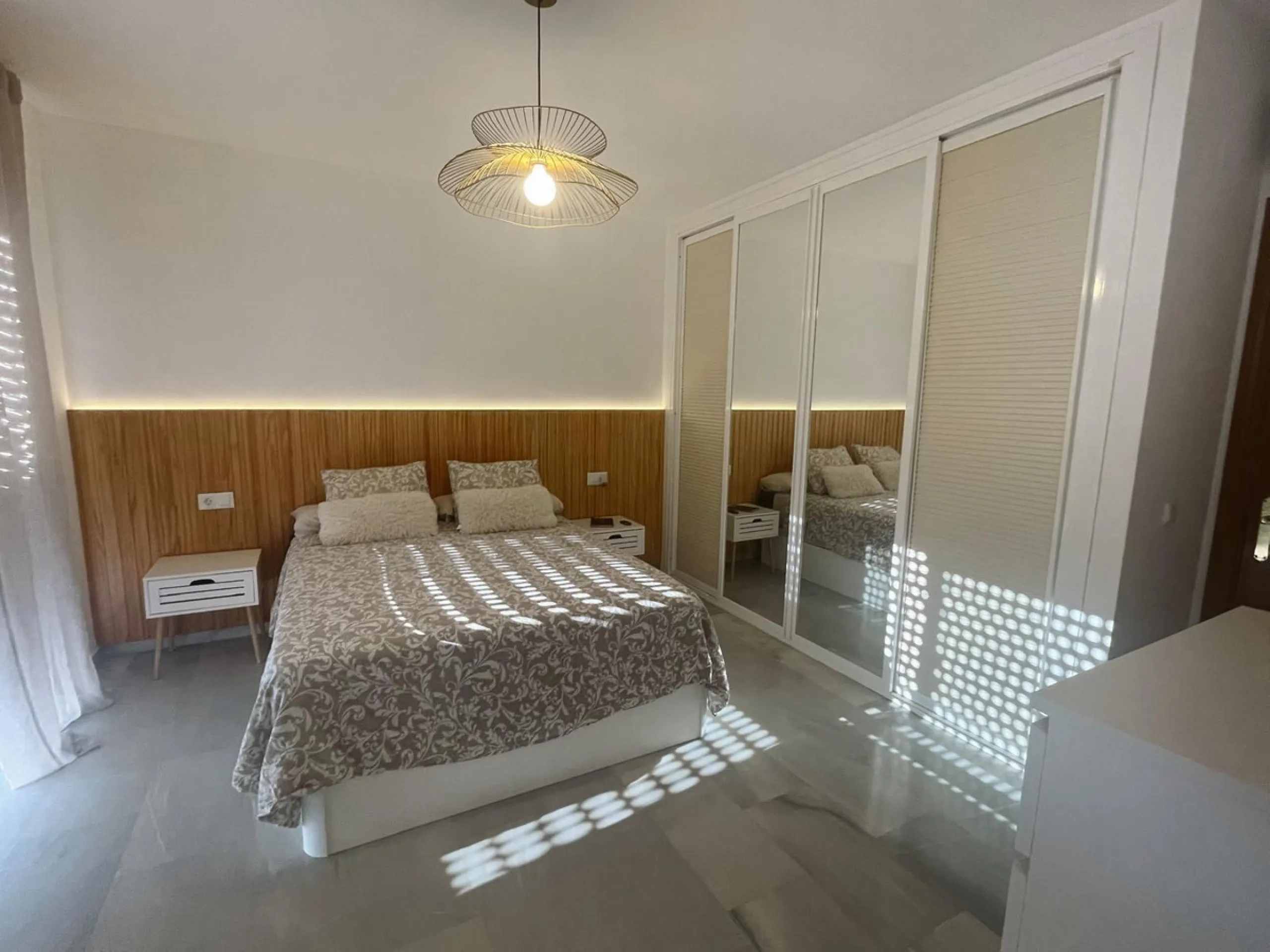 Prime Townhouse in Urb. Atalaya Golf with Rooftop Terrace & Sea Views – Exclusive Costa del Sol Living Surrounded by Golf Courses!