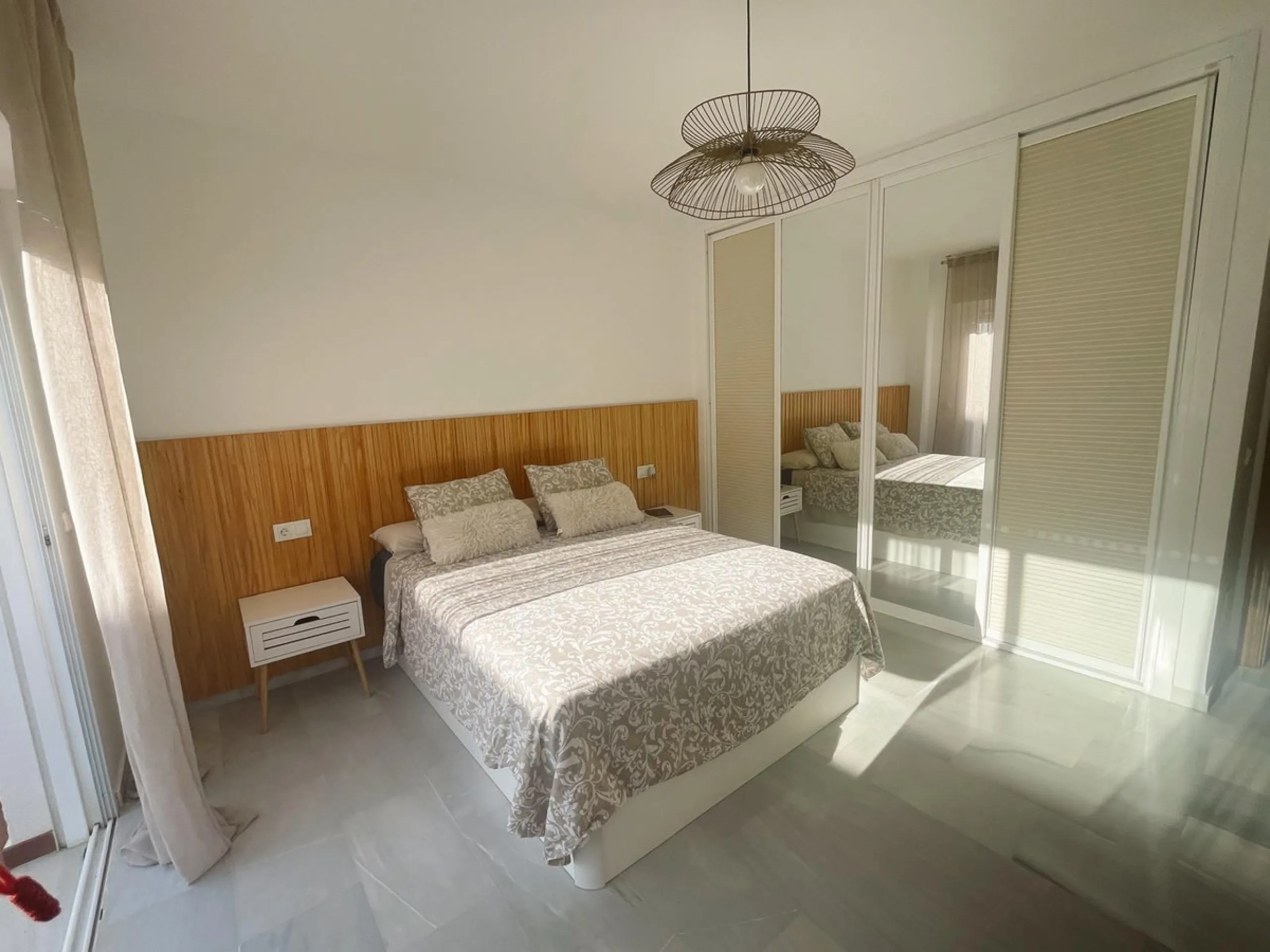 Prime Townhouse in Urb. Atalaya Golf with Rooftop Terrace & Sea Views – Exclusive Costa del Sol Living Surrounded by Golf Courses!