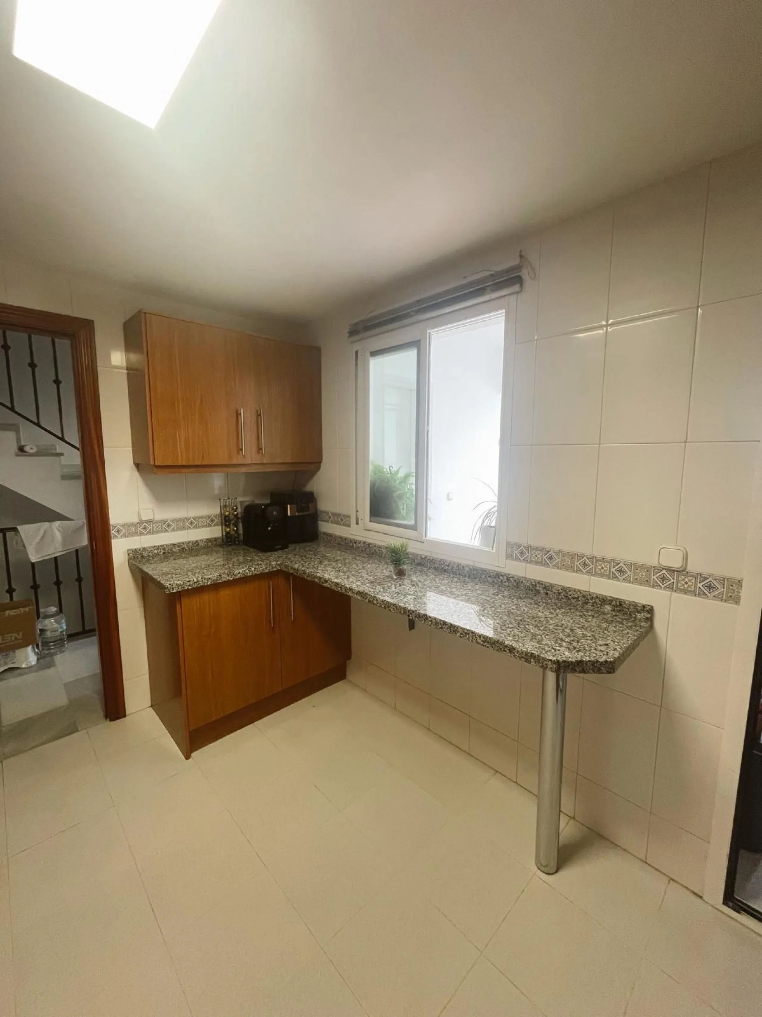 Prime Townhouse in Urb. Atalaya Golf with Rooftop Terrace & Sea Views – Exclusive Costa del Sol Living Surrounded by Golf Courses!