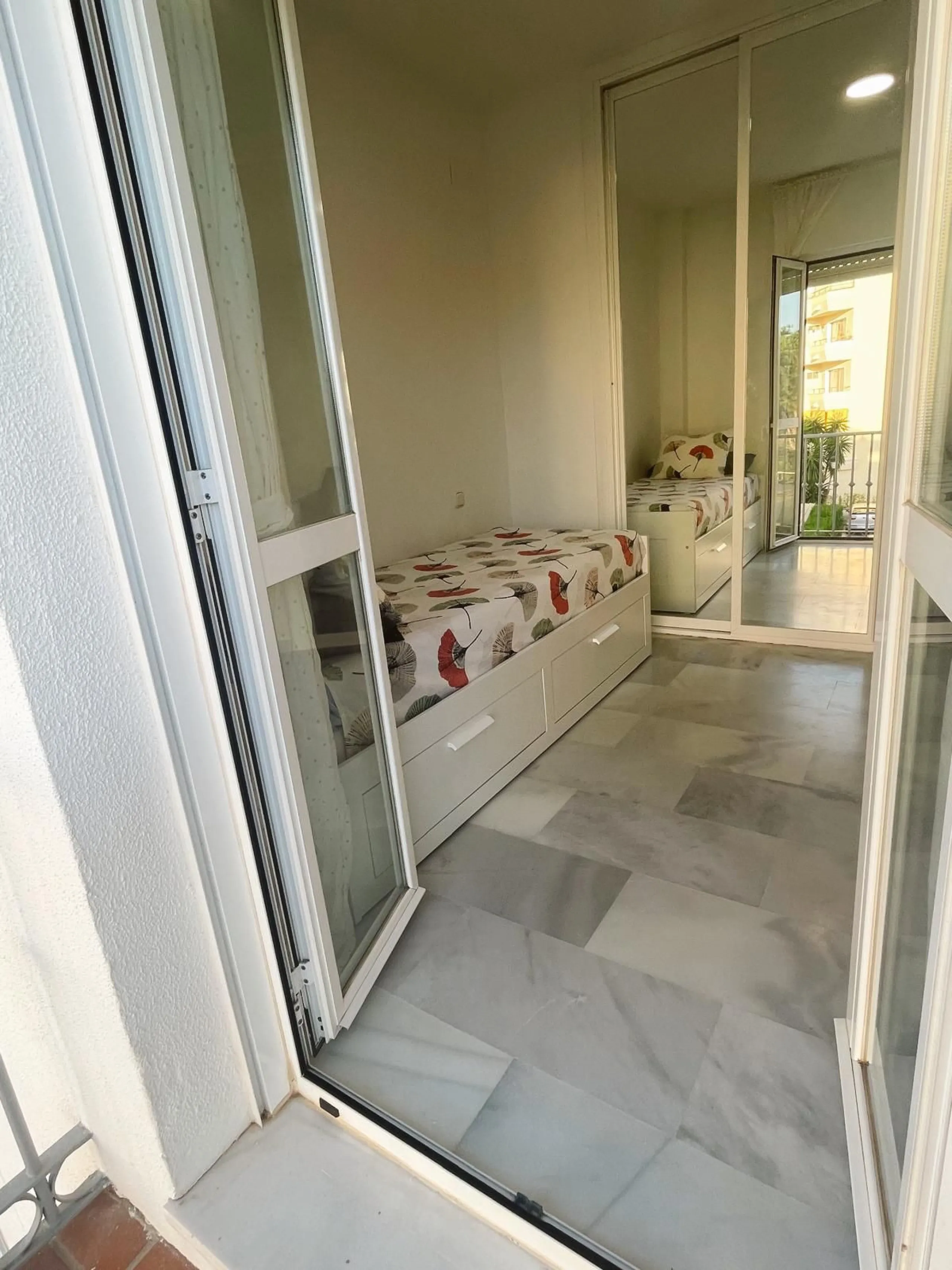 Prime Townhouse in Urb. Atalaya Golf with Rooftop Terrace & Sea Views – Exclusive Costa del Sol Living Surrounded by Golf Courses!