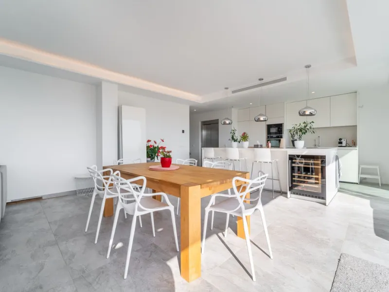 Welcome to this stunning penthouse apartment offering breathtaking panoramic sea views. Upon entering the property, either via the front door or personal lift, you will be immediately captivated by the magnificent panoramic sea views. The spacious living 