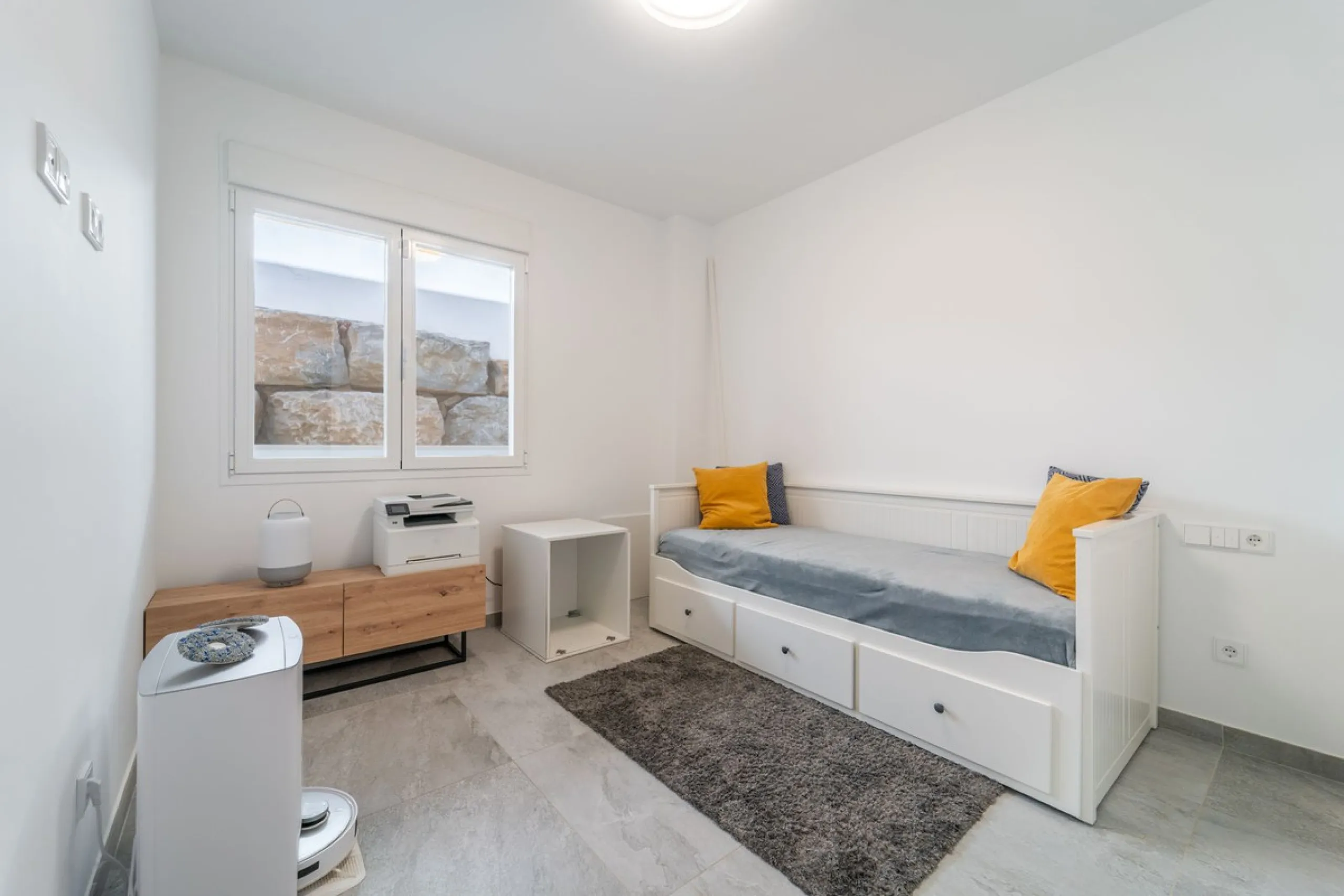 Welcome to this stunning penthouse apartment offering breathtaking panoramic sea views. Upon entering the property, either via the front door or personal lift, you will be immediately captivated by the magnificent panoramic sea views. The spacious living 