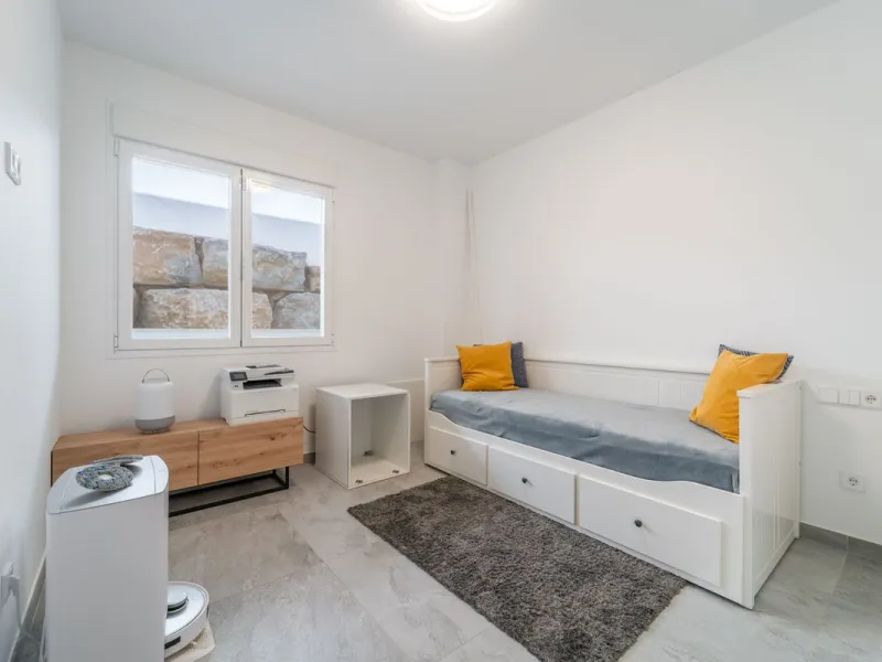 Welcome to this stunning penthouse apartment offering breathtaking panoramic sea views. Upon entering the property, either via the front door or personal lift, you will be immediately captivated by the magnificent panoramic sea views. The spacious living 