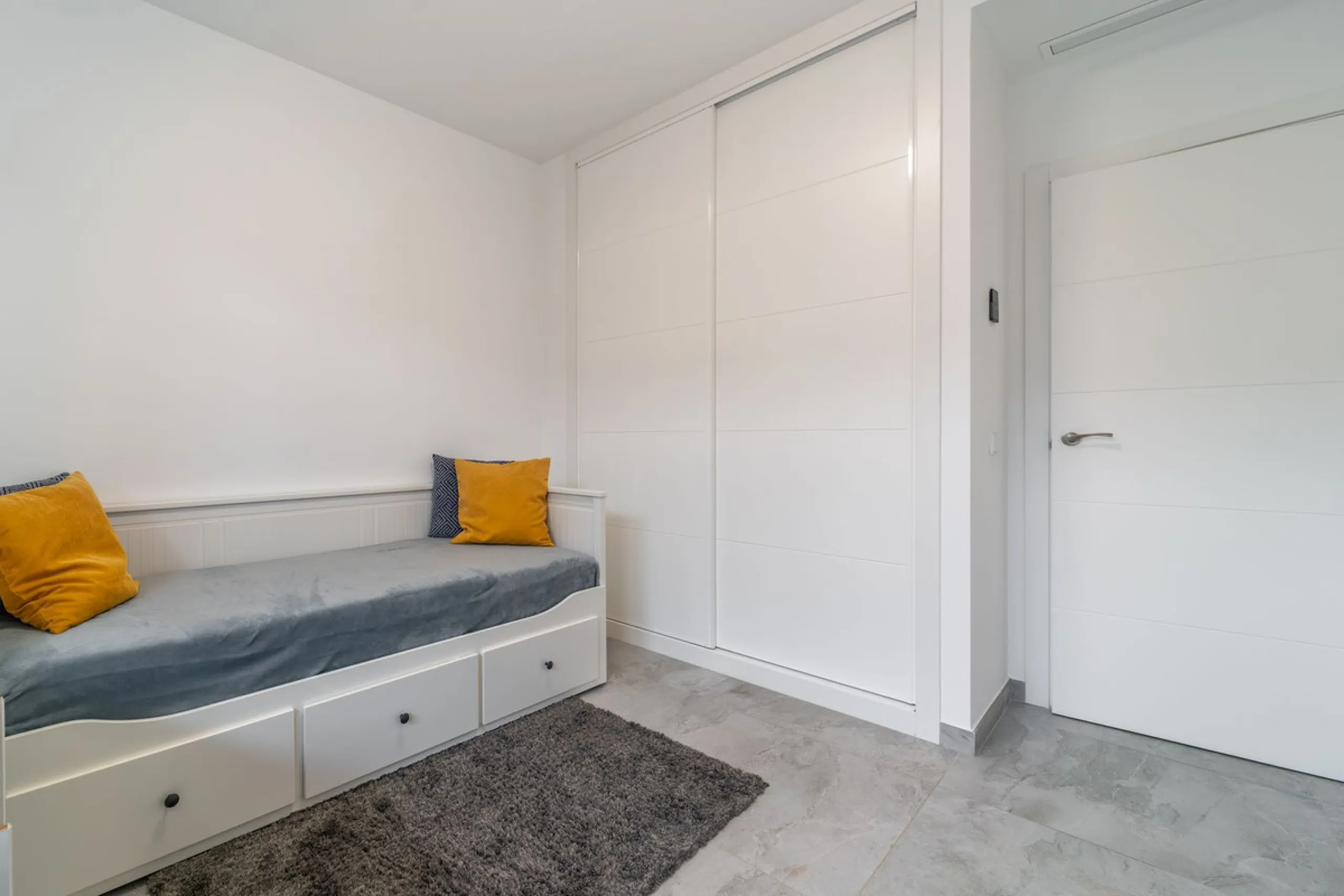 Welcome to this stunning penthouse apartment offering breathtaking panoramic sea views. Upon entering the property, either via the front door or personal lift, you will be immediately captivated by the magnificent panoramic sea views. The spacious living 