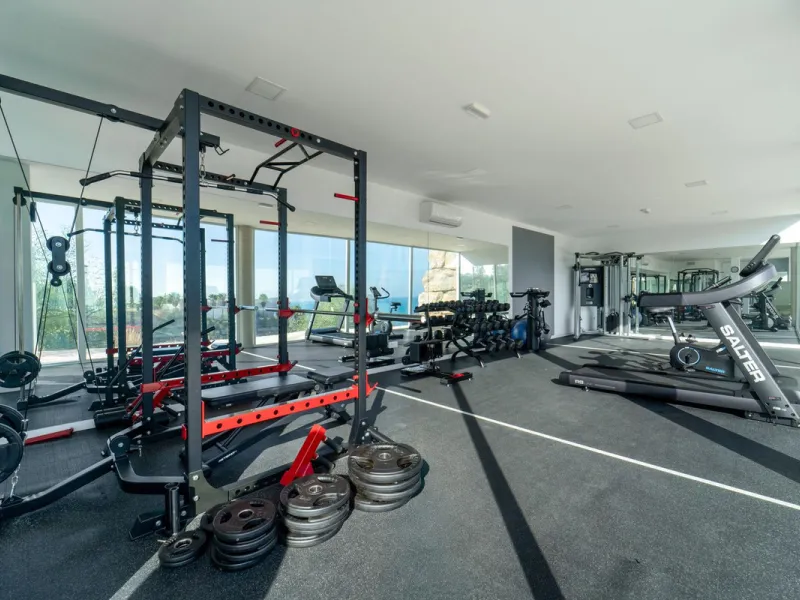 Welcome to this stunning penthouse apartment offering breathtaking panoramic sea views. Upon entering the property, either via the front door or personal lift, you will be immediately captivated by the magnificent panoramic sea views. The spacious living 