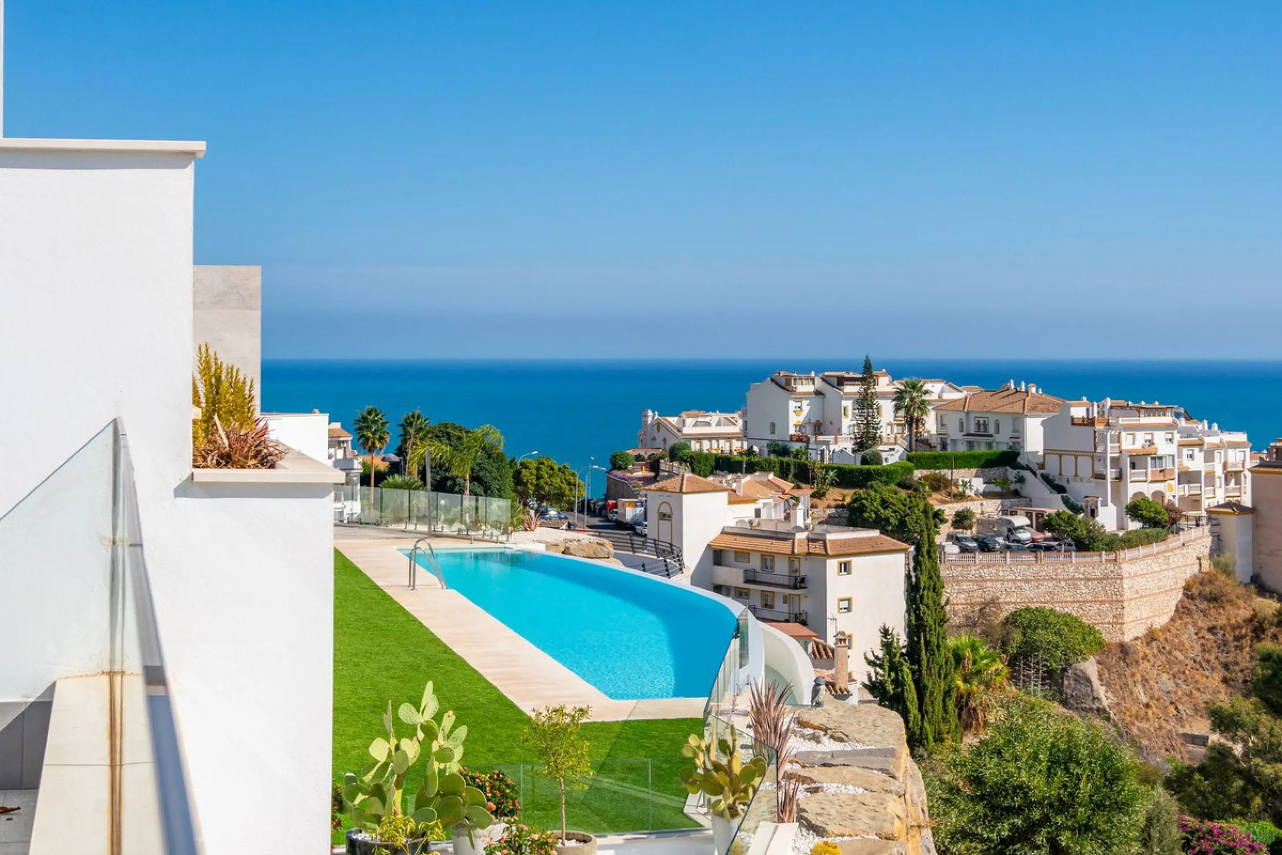Welcome to this stunning penthouse apartment offering breathtaking panoramic sea views. Upon entering the property, either via the front door or personal lift, you will be immediately captivated by the magnificent panoramic sea views. The spacious living 
