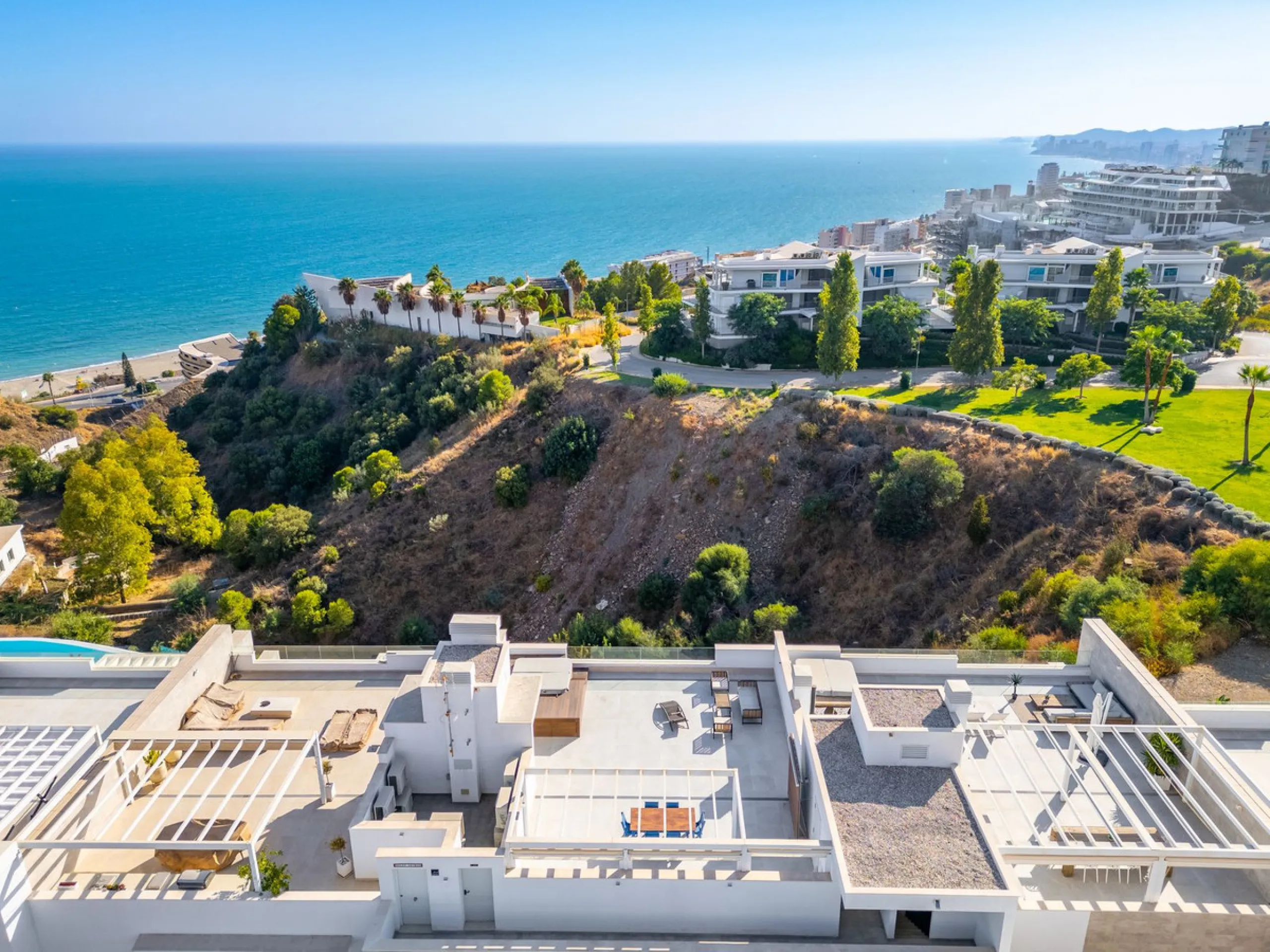 Welcome to this stunning penthouse apartment offering breathtaking panoramic sea views. Upon entering the property, either via the front door or personal lift, you will be immediately captivated by the magnificent panoramic sea views. The spacious living 