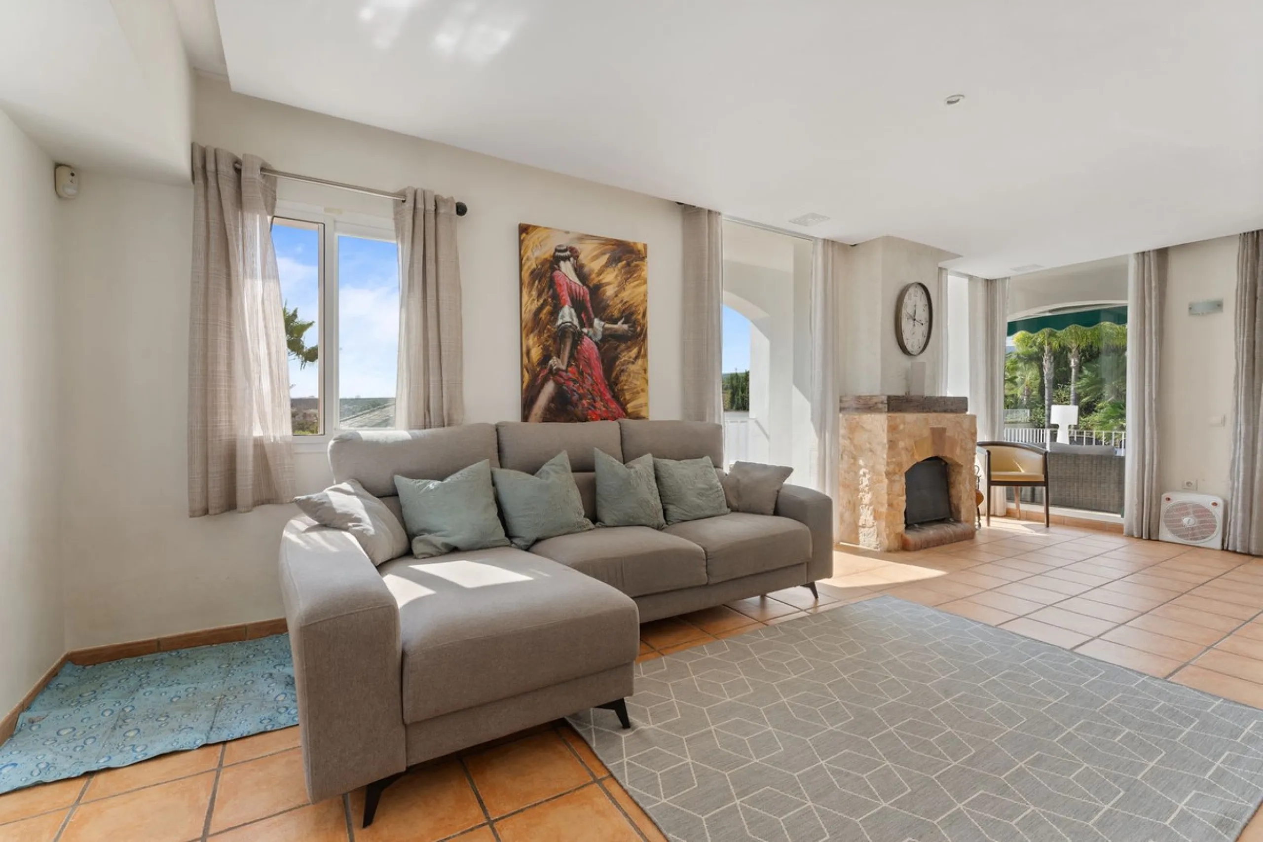 House - Detached Villa в продаже в Coín, Málaga. В доме 4 спален и 5 ванных комнат. Площадь дома 223 м². Площадь участка 600 м²