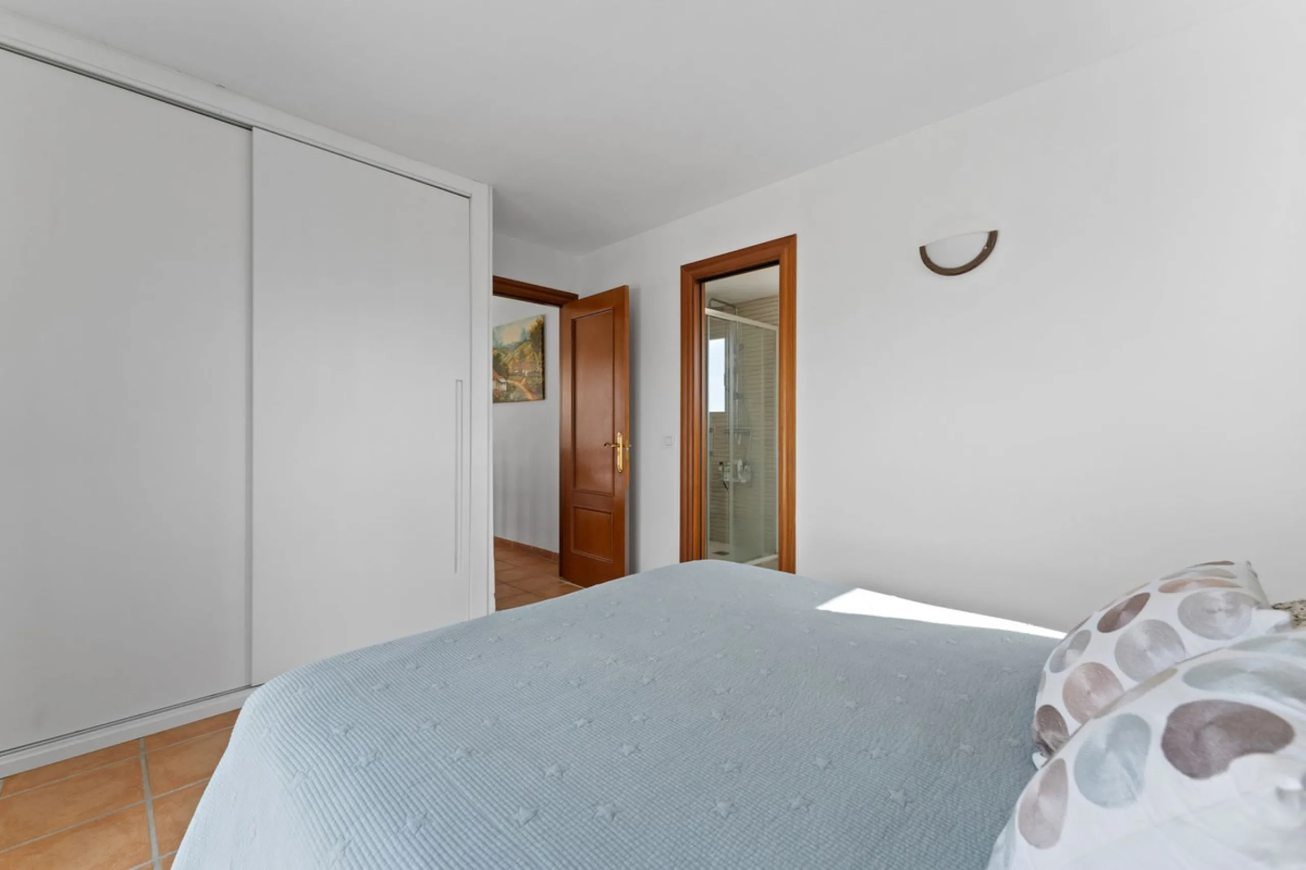 House - Detached Villa в продаже в Coín, Málaga. В доме 4 спален и 5 ванных комнат. Площадь дома 223 м². Площадь участка 600 м²