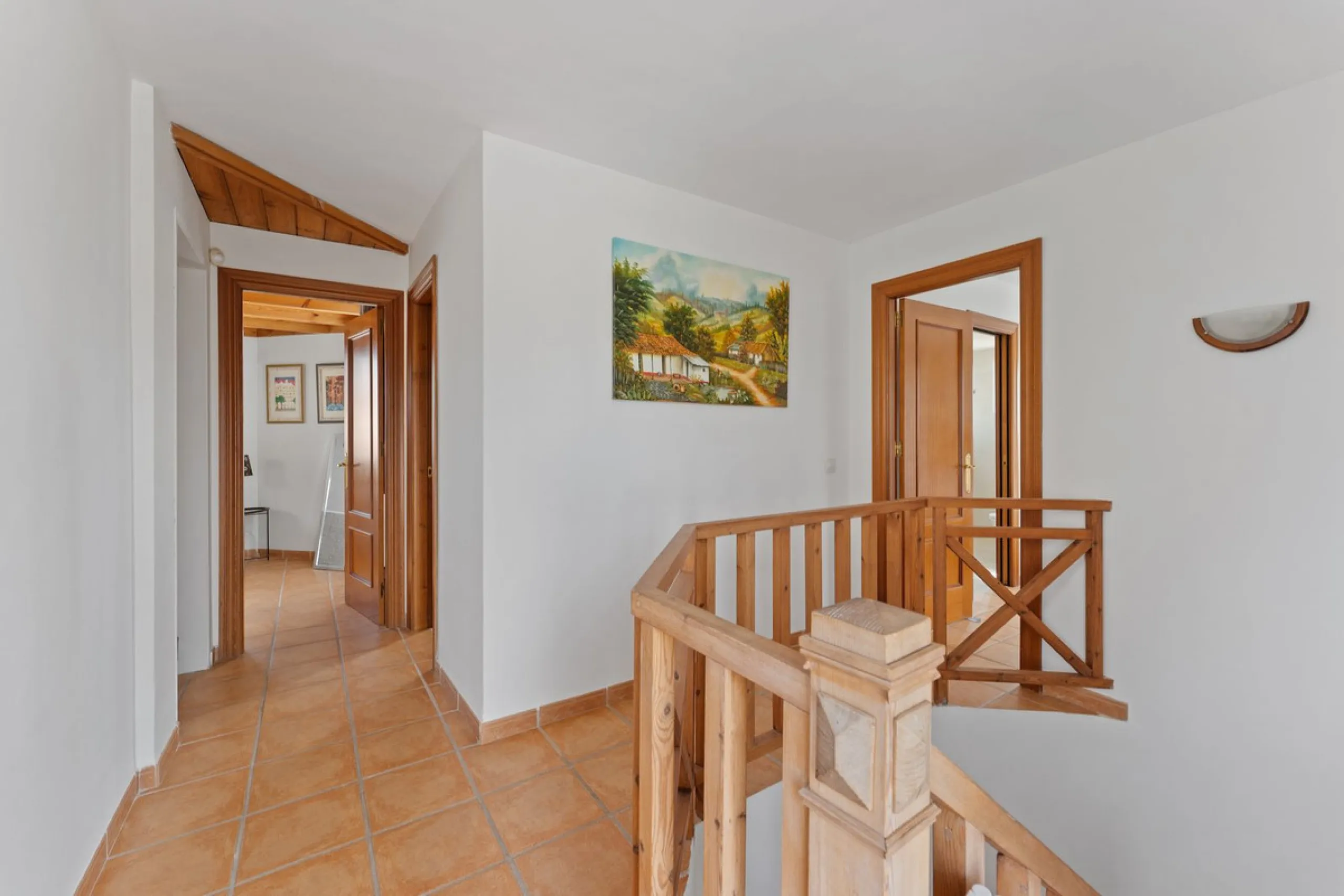 House - Detached Villa в продаже в Coín, Málaga. В доме 4 спален и 5 ванных комнат. Площадь дома 223 м². Площадь участка 600 м²