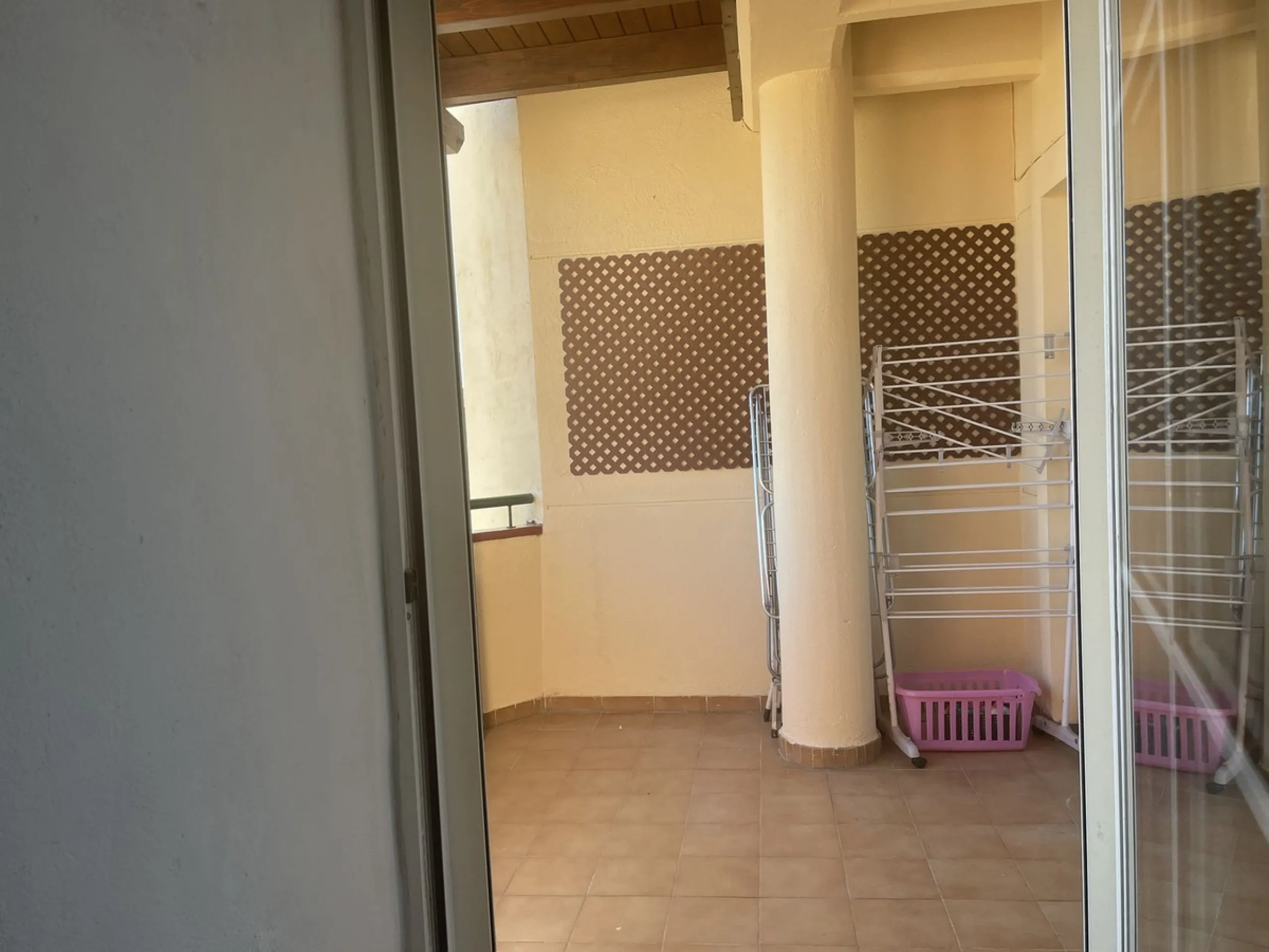 Apartment - Penthouse Duplex в продаже в Estepona, Málaga. В доме 3 спален и 2 ванных комнат. Площадь дома 136 м²