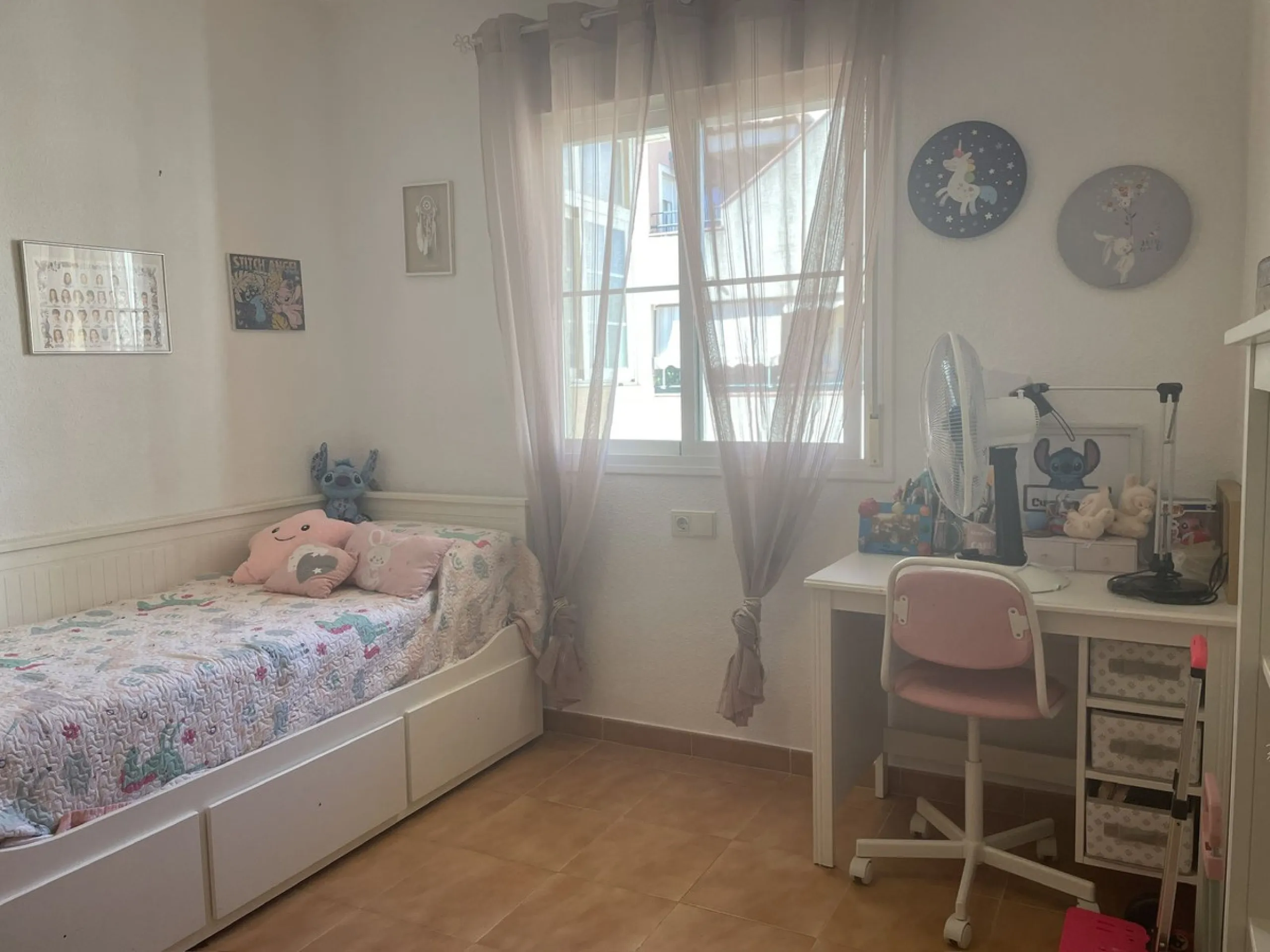 Apartment - Penthouse Duplex в продаже в Estepona, Málaga. В доме 3 спален и 2 ванных комнат. Площадь дома 136 м²