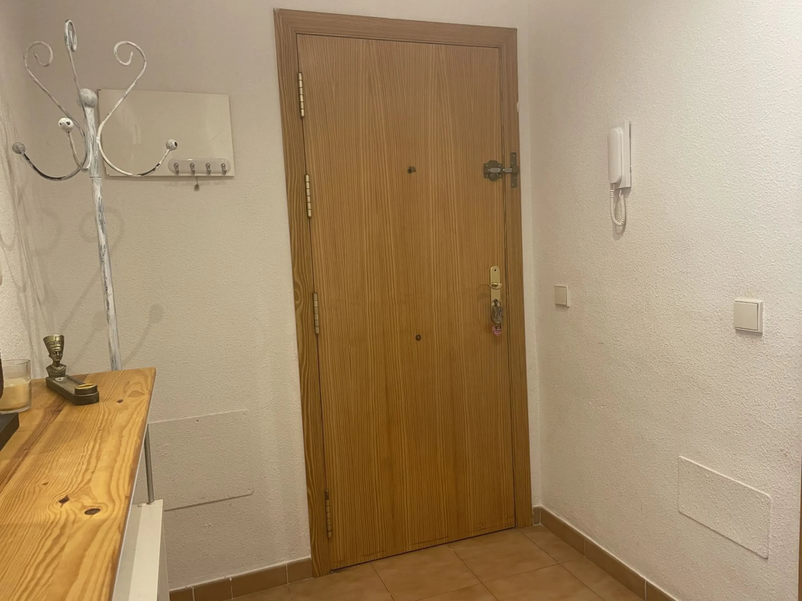 Apartment - Penthouse Duplex в продаже в Estepona, Málaga. В доме 3 спален и 2 ванных комнат. Площадь дома 136 м²